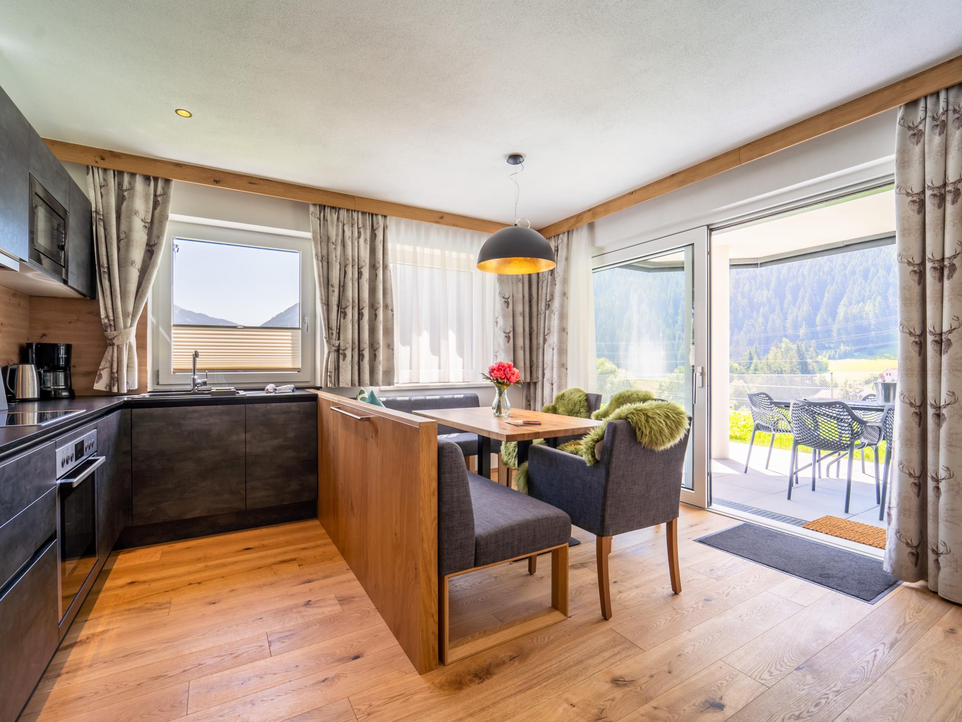 Aan de piste: Modern appartement in centrum Sankt Anton am Arlberg - foto 10