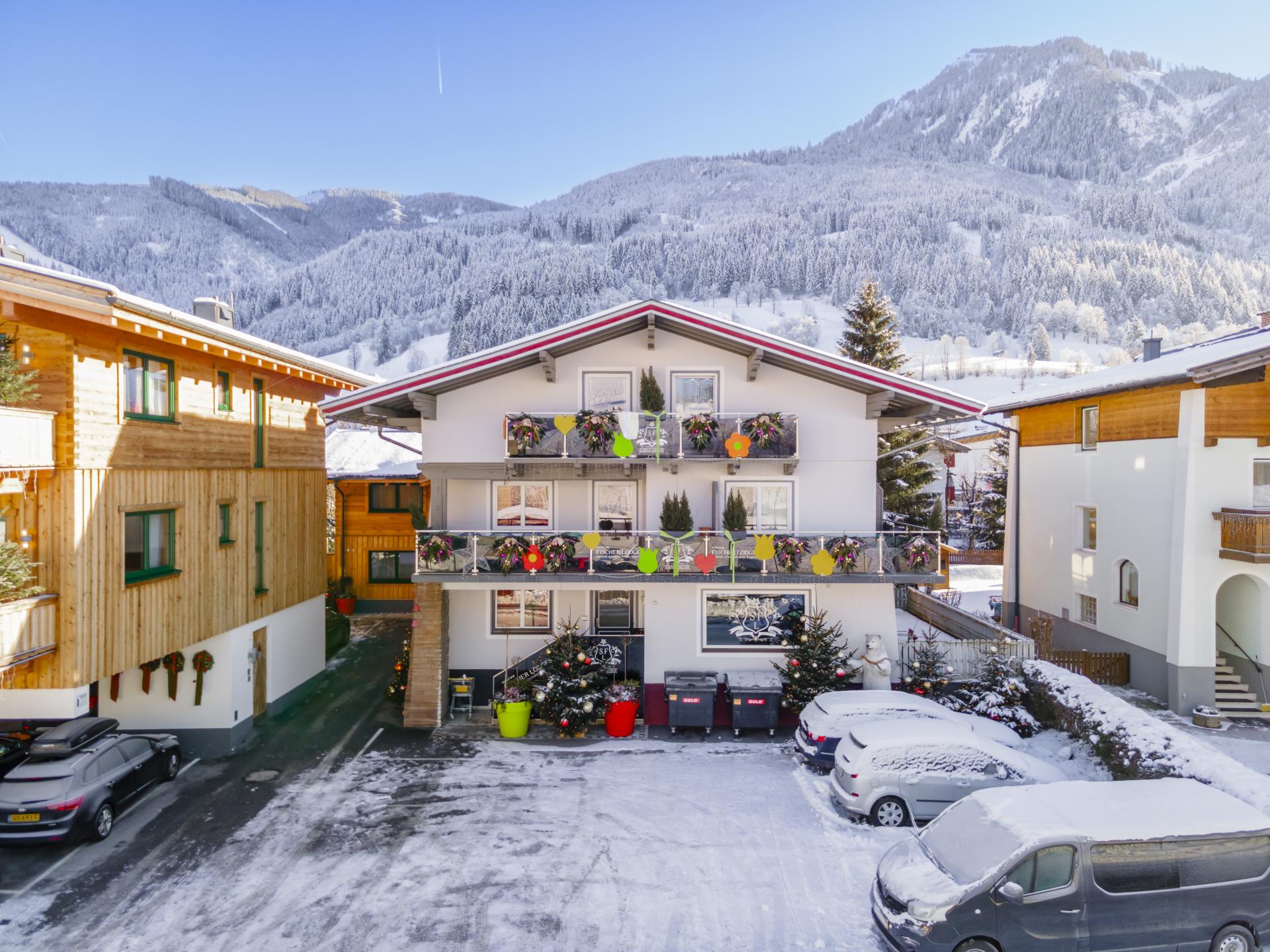 Ruim vrijstaand chalet voor 24 personen op 90 meter van centrum Kaprun - foto 18