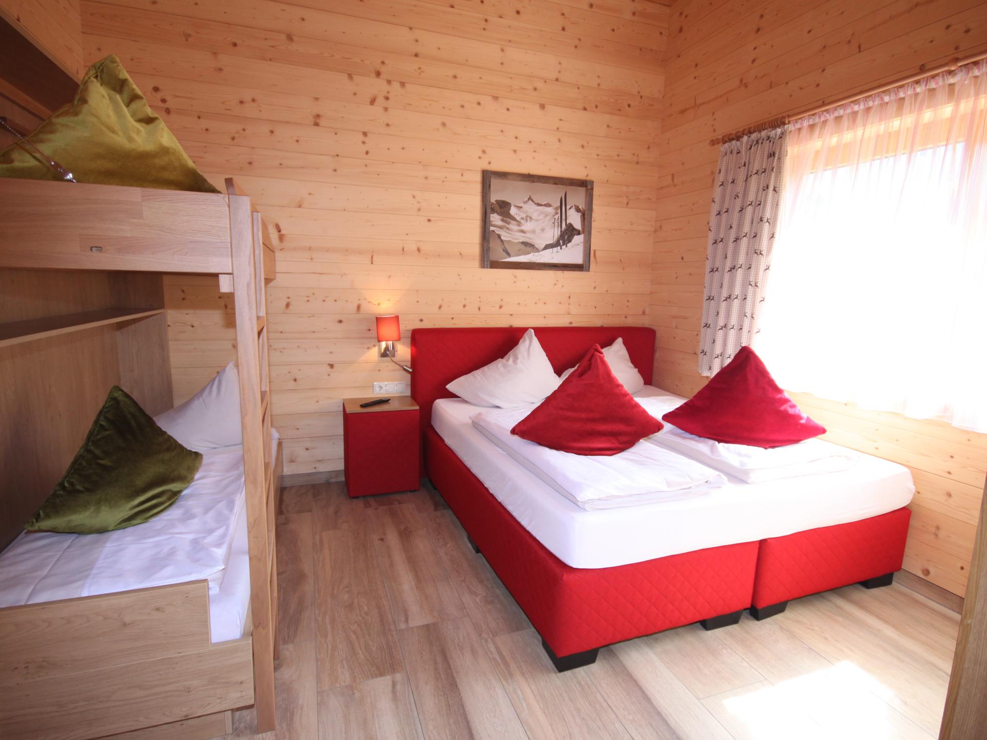 Authentieke blokhut met privésauna op 10 meter van de piste in Kaprun - foto 13