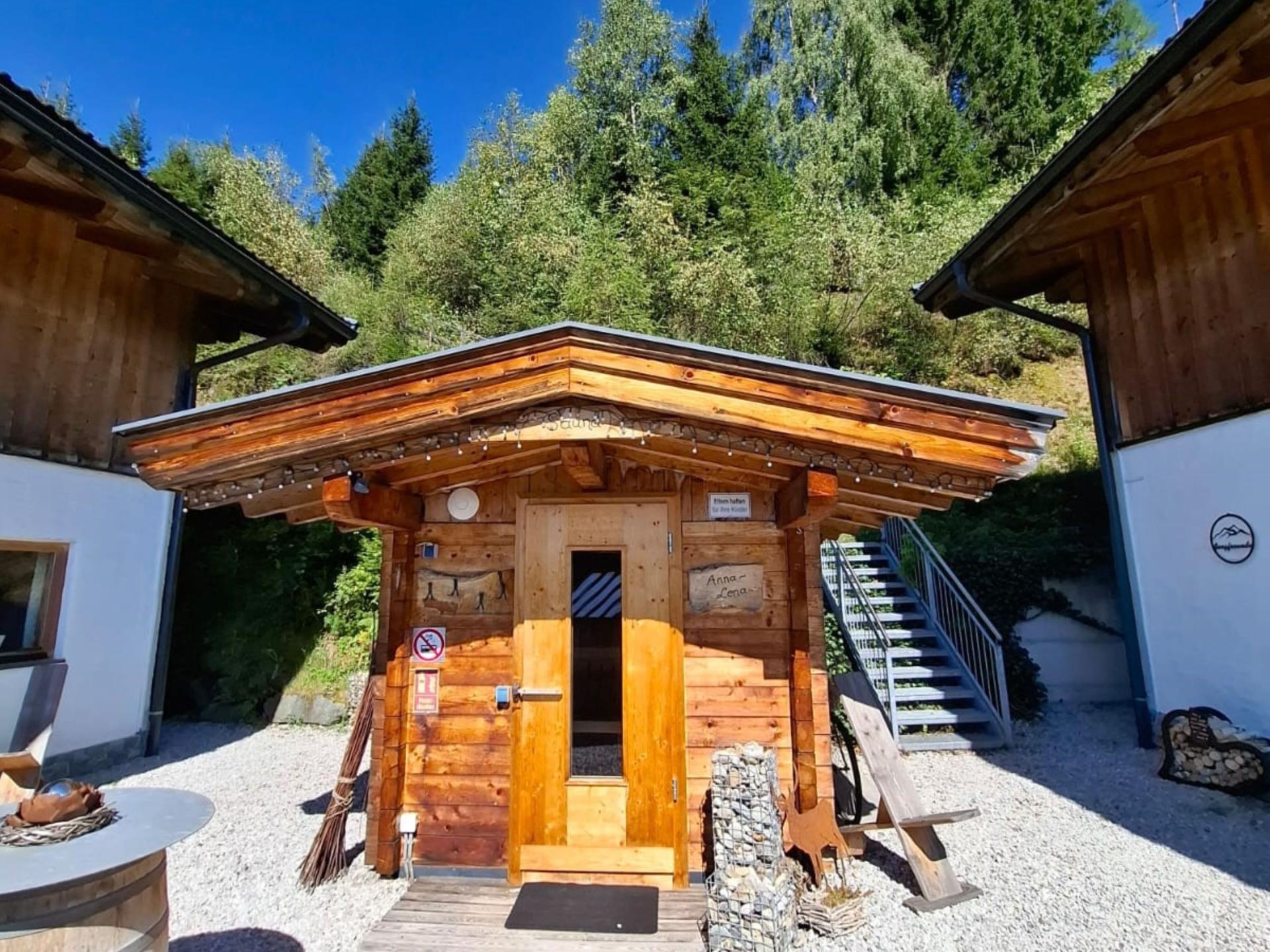 Vrijstaand chalet met sauna en panoramisch bergzicht in Piesendorf - foto 11