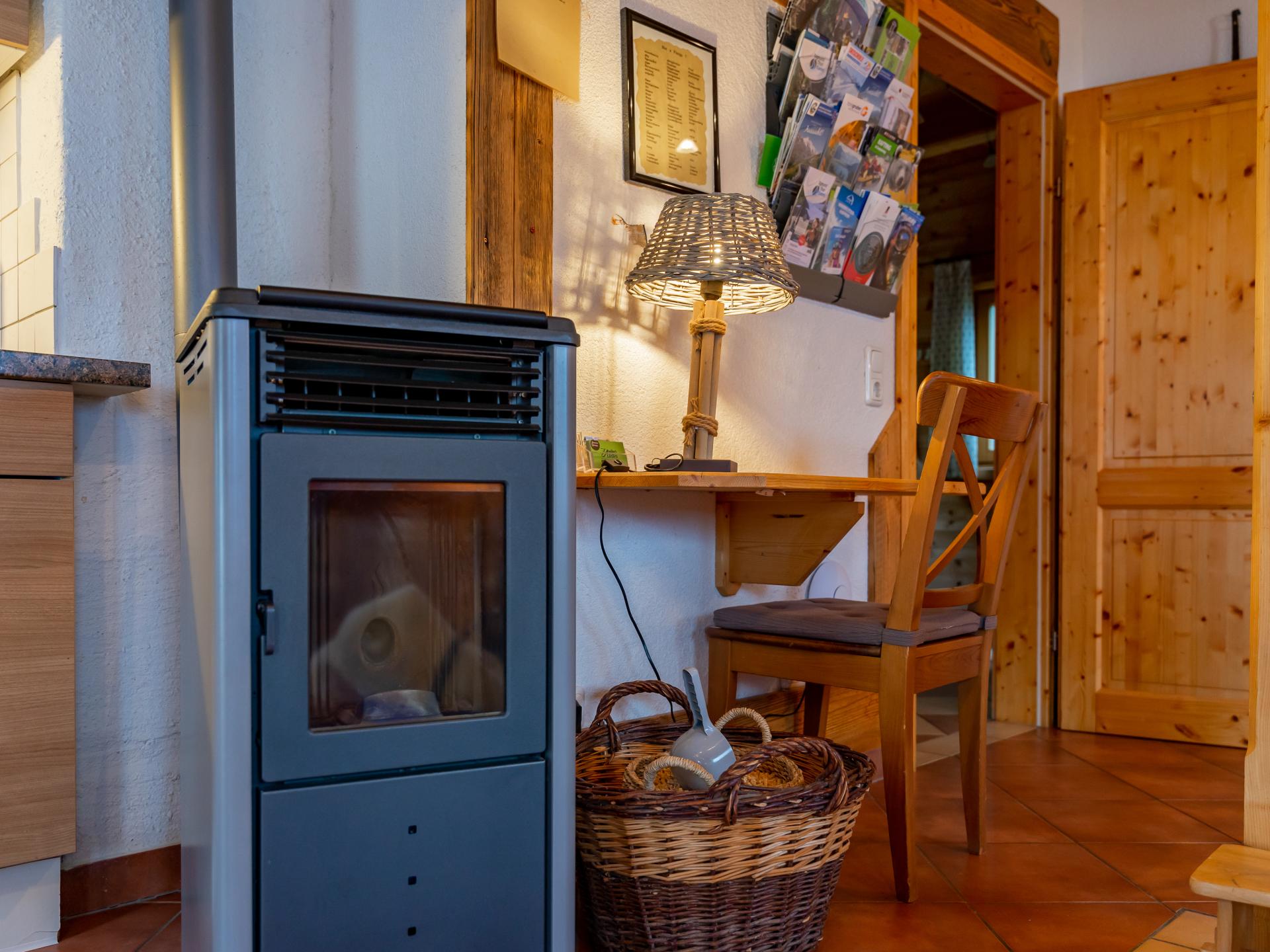 Vrijstaand chalet met sauna en panoramisch bergzicht in Piesendorf - foto 14
