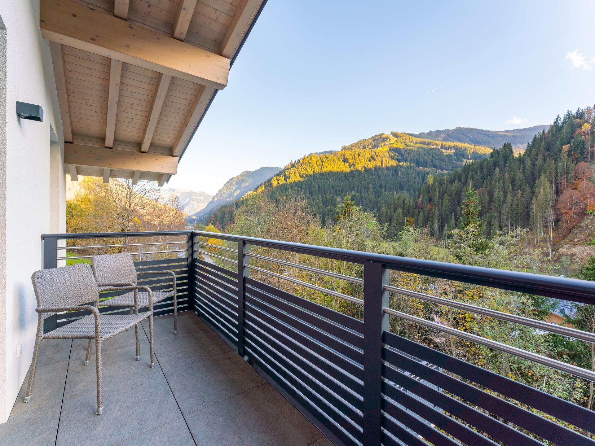 Licht penthouse met 3 suites, balkon en uitzicht op de bergen bij Saalbach - foto 28