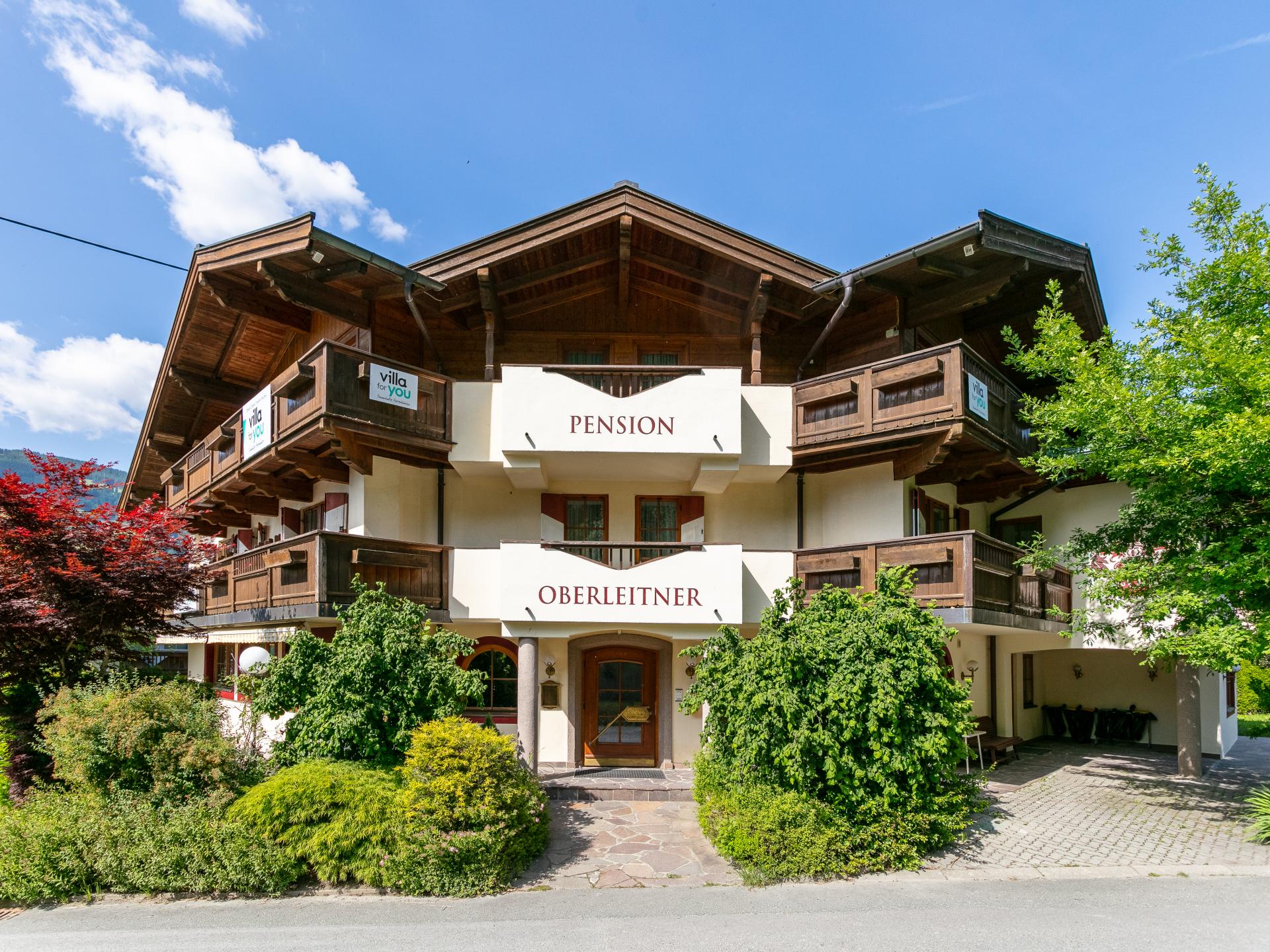 Authentiek Tirools pension voor 34 personen direct aan de piste in Brixen im Thale - foto 1