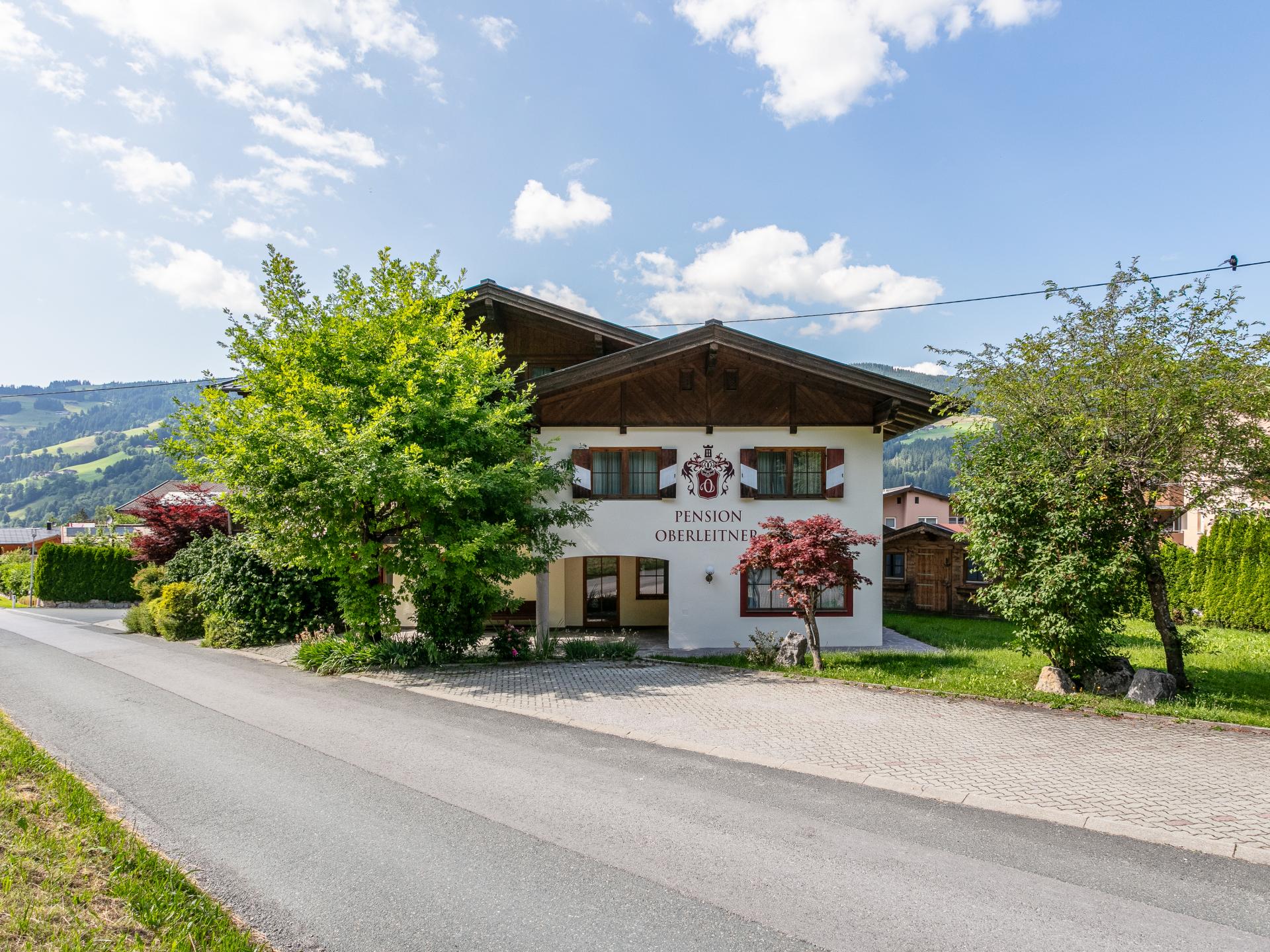 Authentiek Tirools pension voor 34 personen direct aan de piste in Brixen im Thale - foto 58
