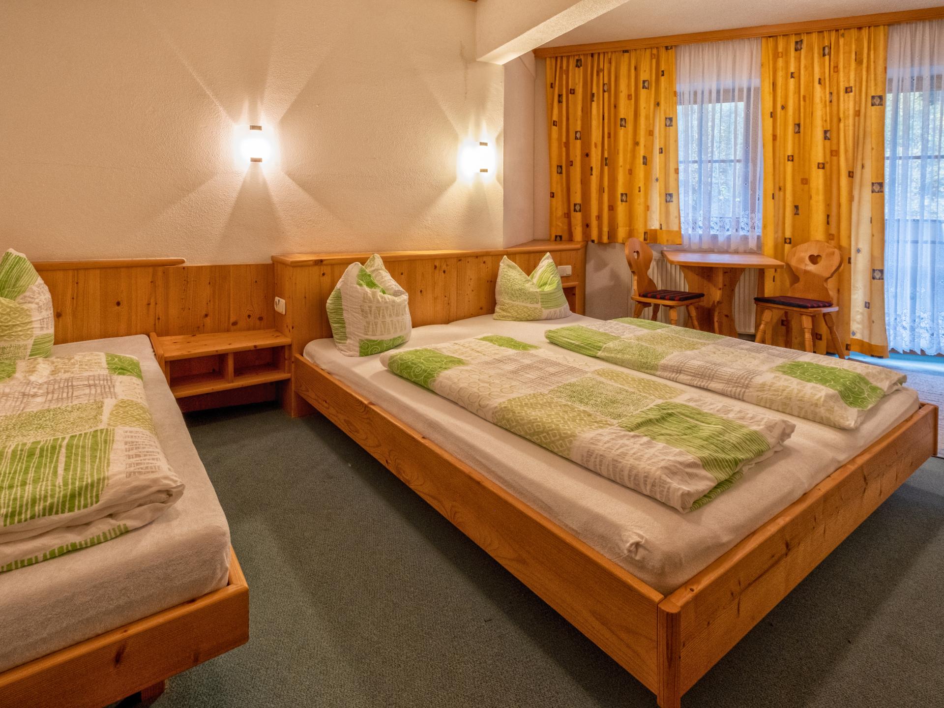 Authentiek Tirools pension voor 34 personen direct aan de piste in Brixen im Thale - foto 7