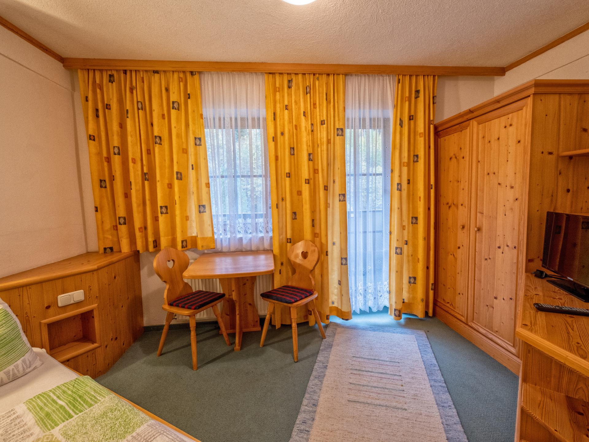 Authentiek Tirools pension voor 34 personen direct aan de piste in Brixen im Thale - foto 42