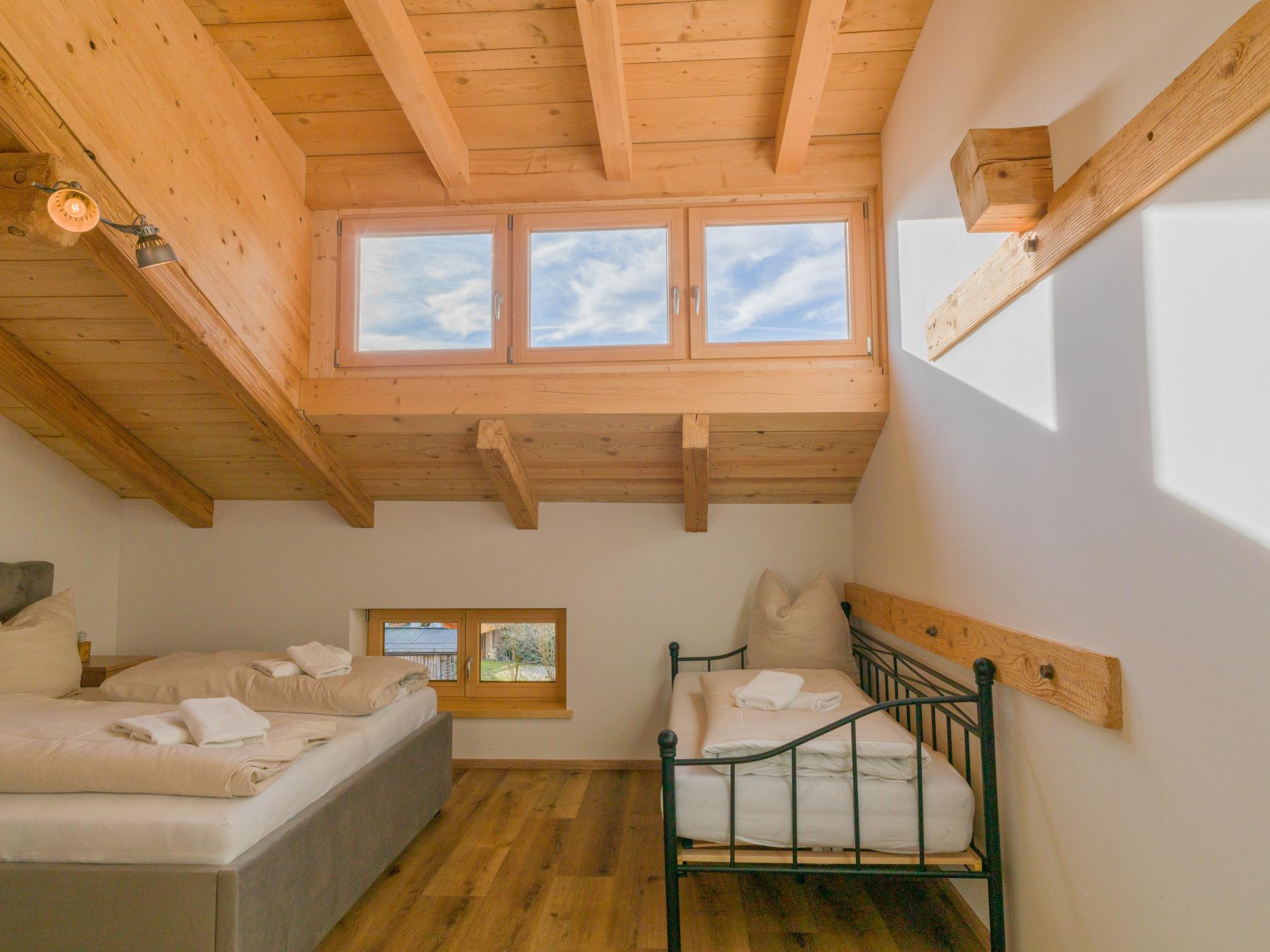 Ruime loft op Tiroler boerderij met panoramisch uitzicht aan de piste - foto 13