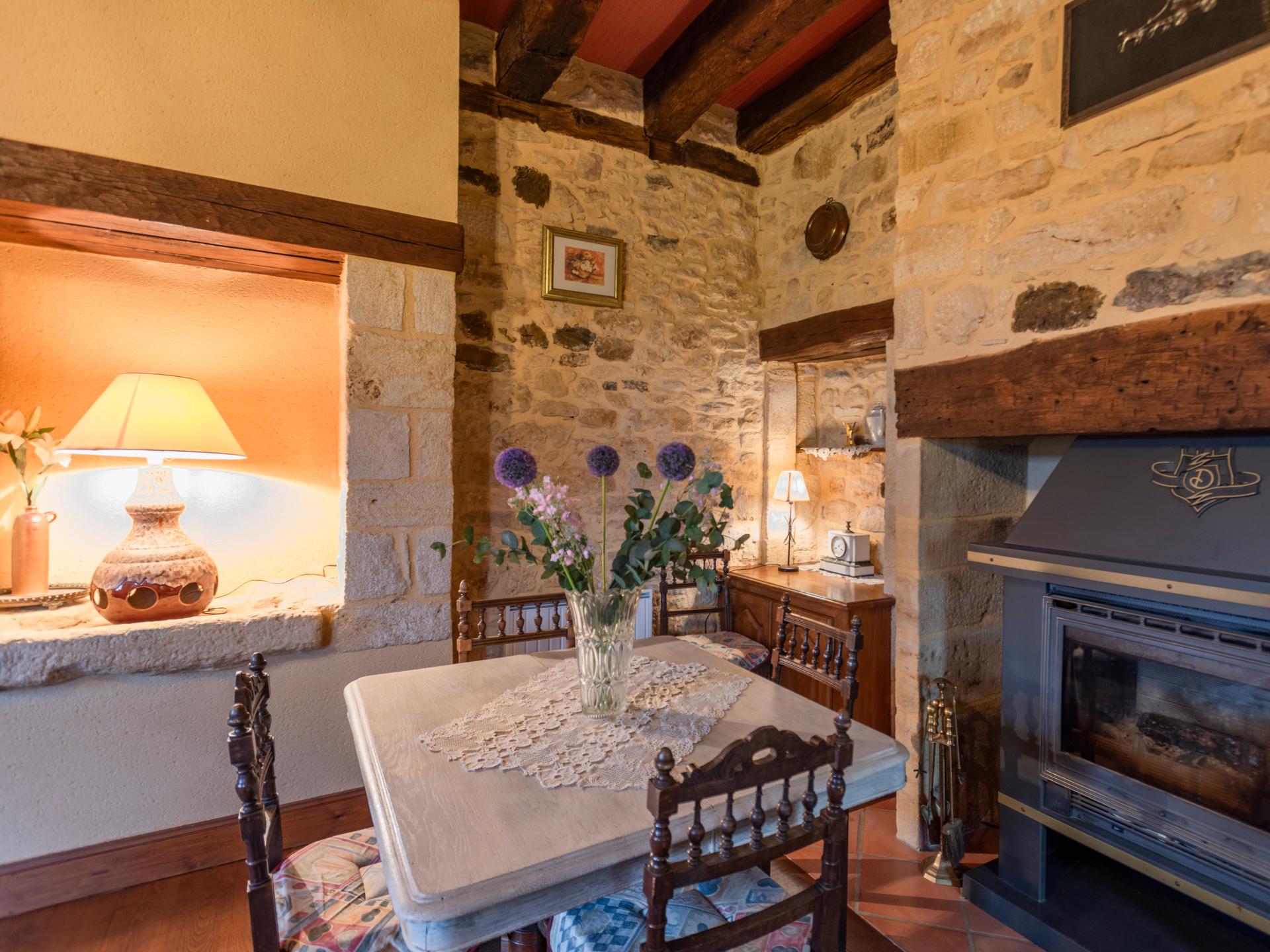 Vrijstaand vakantiehuis met visvijver in Prats du Périgord - foto 24