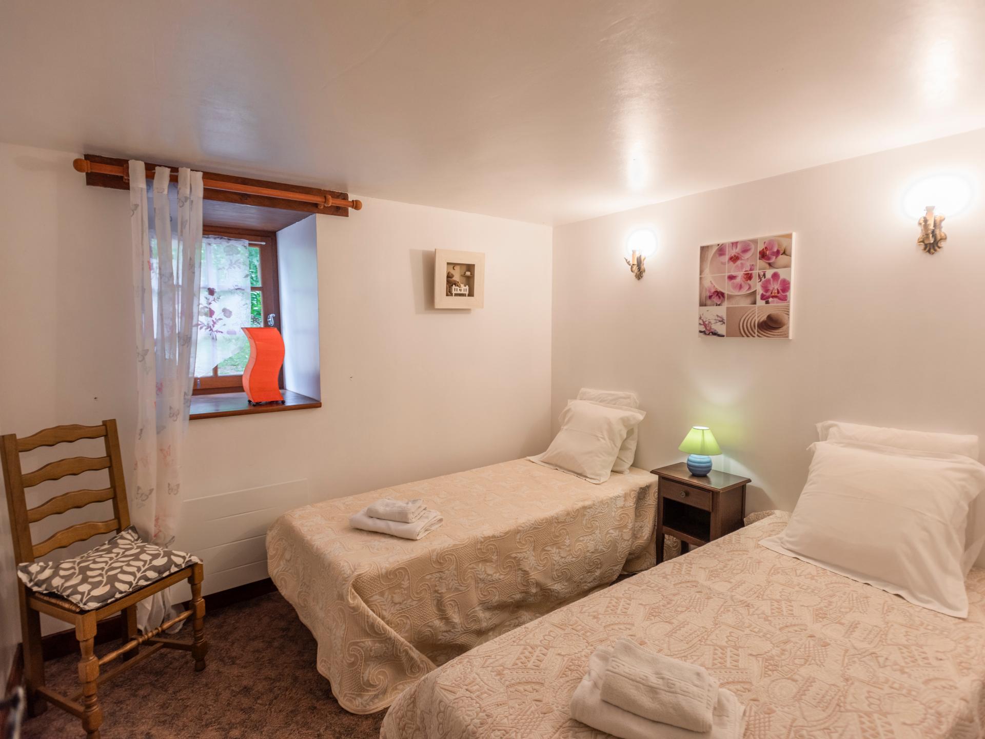 Vrijstaand vakantiehuis met visvijver in Prats du Périgord - foto 12
