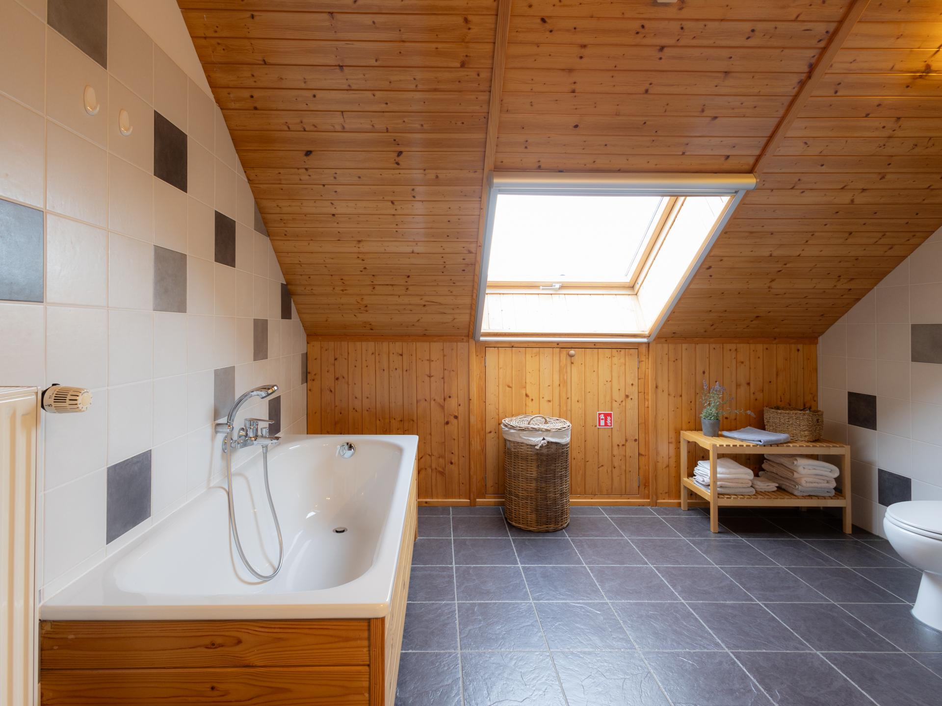 Vrijstaand 8-persoons vakantiehuis met tuin in Houffalize - foto 63