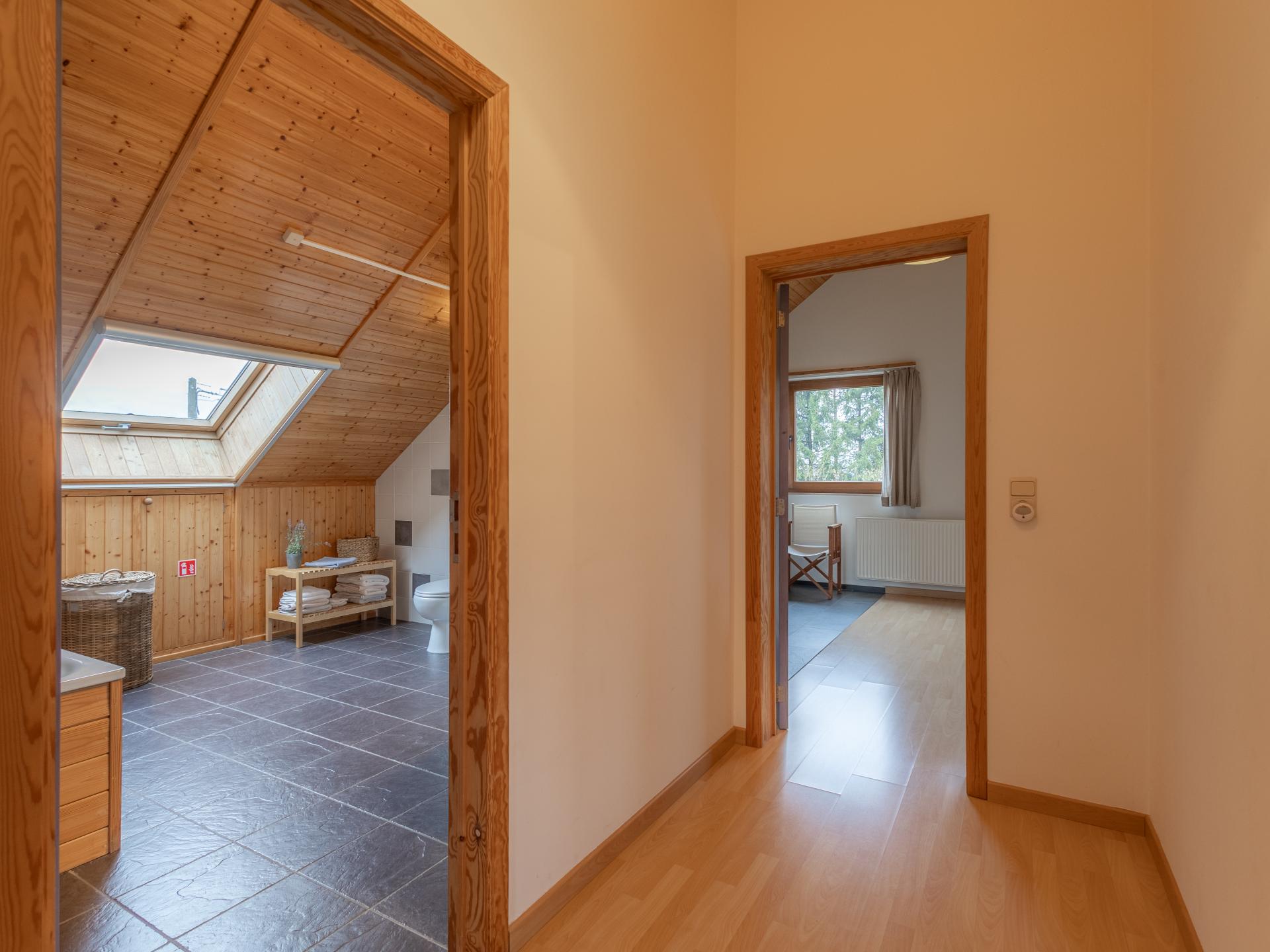 Vrijstaand 8-persoons vakantiehuis met tuin in Houffalize - foto 61