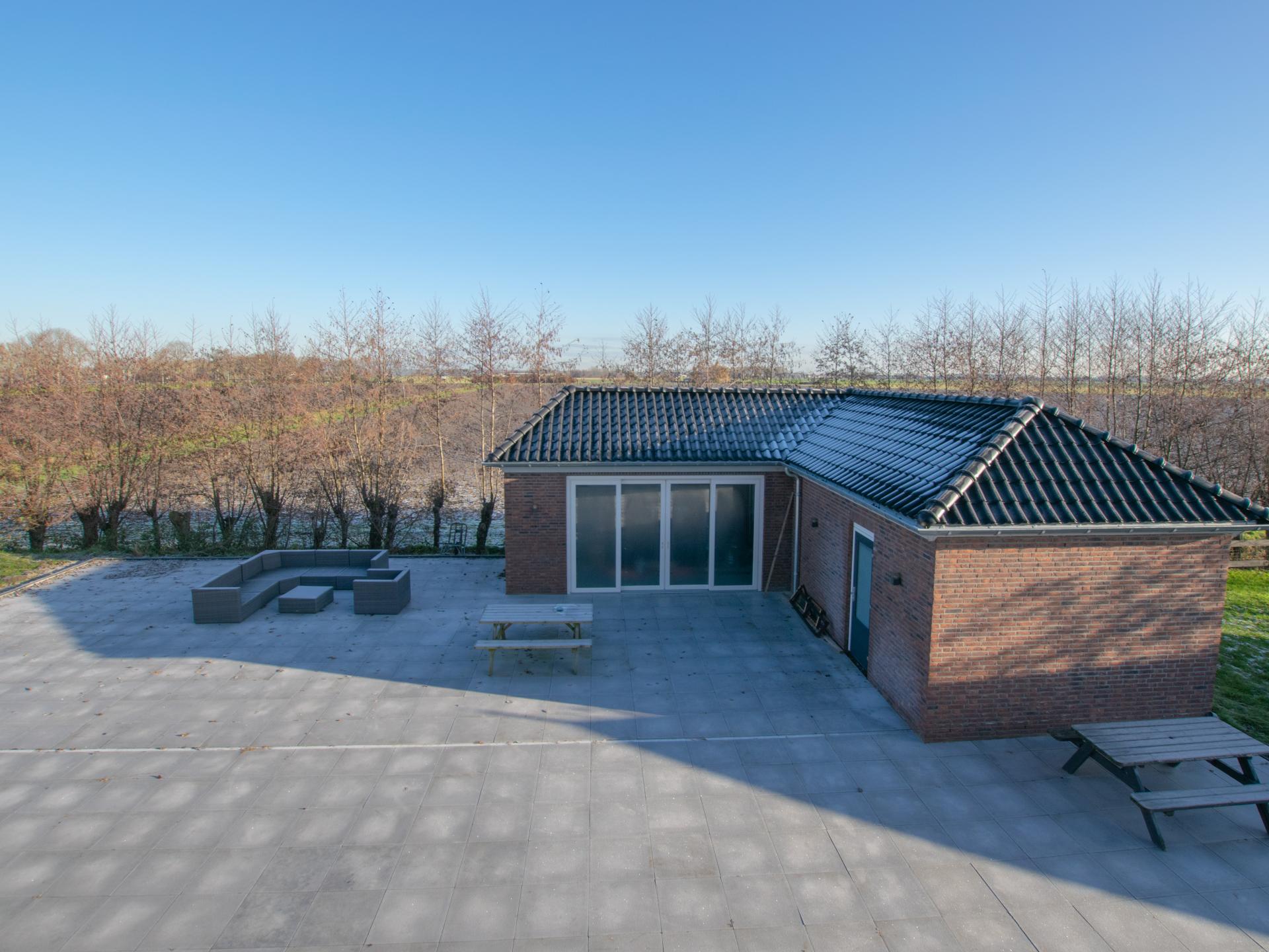 Luxe groepsvilla Lage Zwaluwe: 24 pers, eigen badkamer, nabij Biesbosch - foto 38