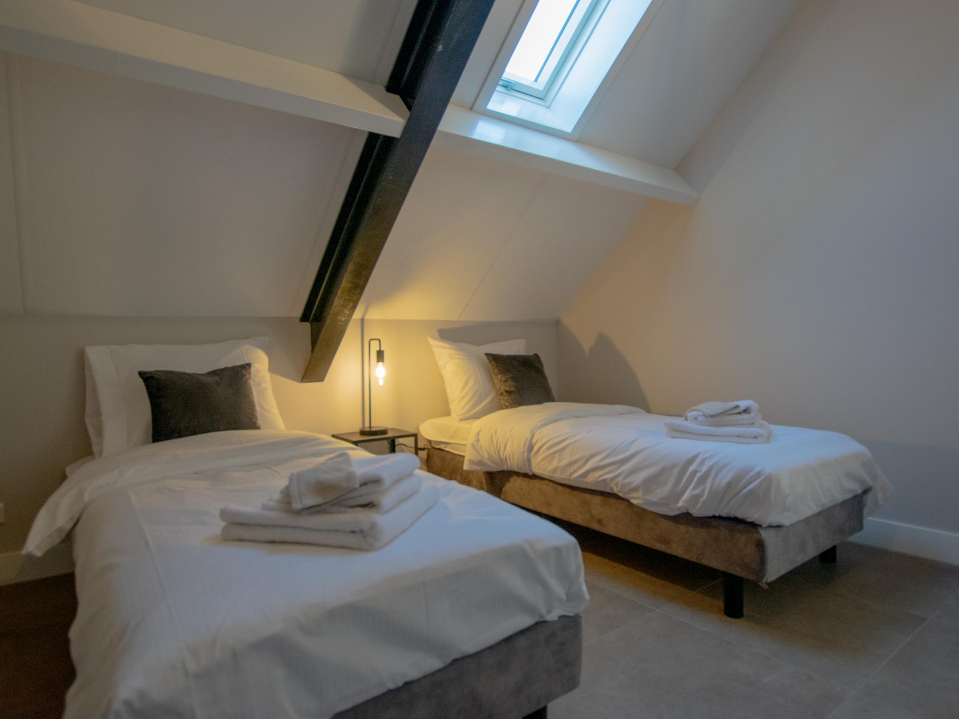 Luxe groepsvilla Lage Zwaluwe: 24 pers, eigen badkamer, nabij Biesbosch - foto 31