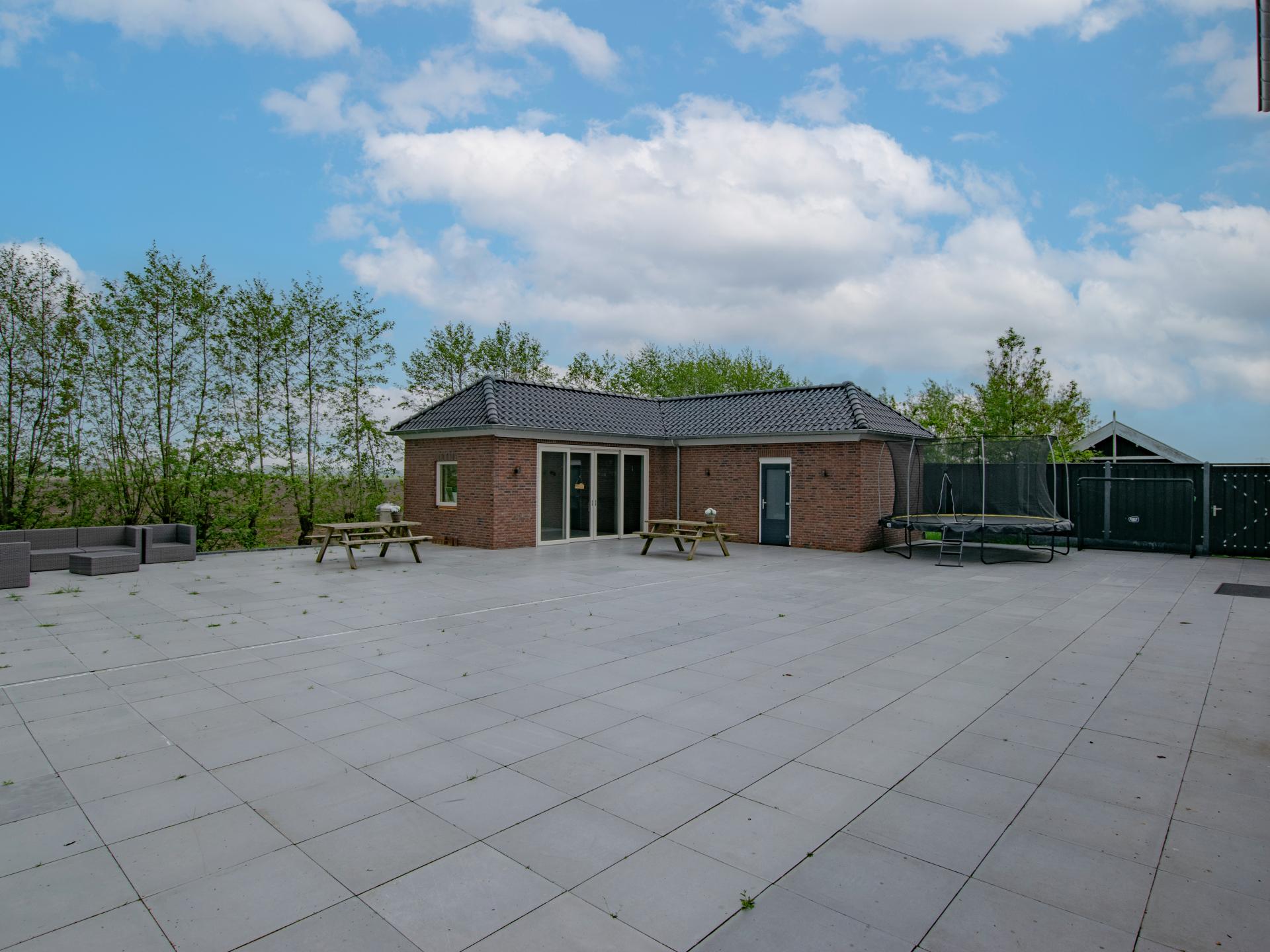 Luxe groepsvilla Lage Zwaluwe: 24 pers, eigen badkamer, nabij Biesbosch - foto 36