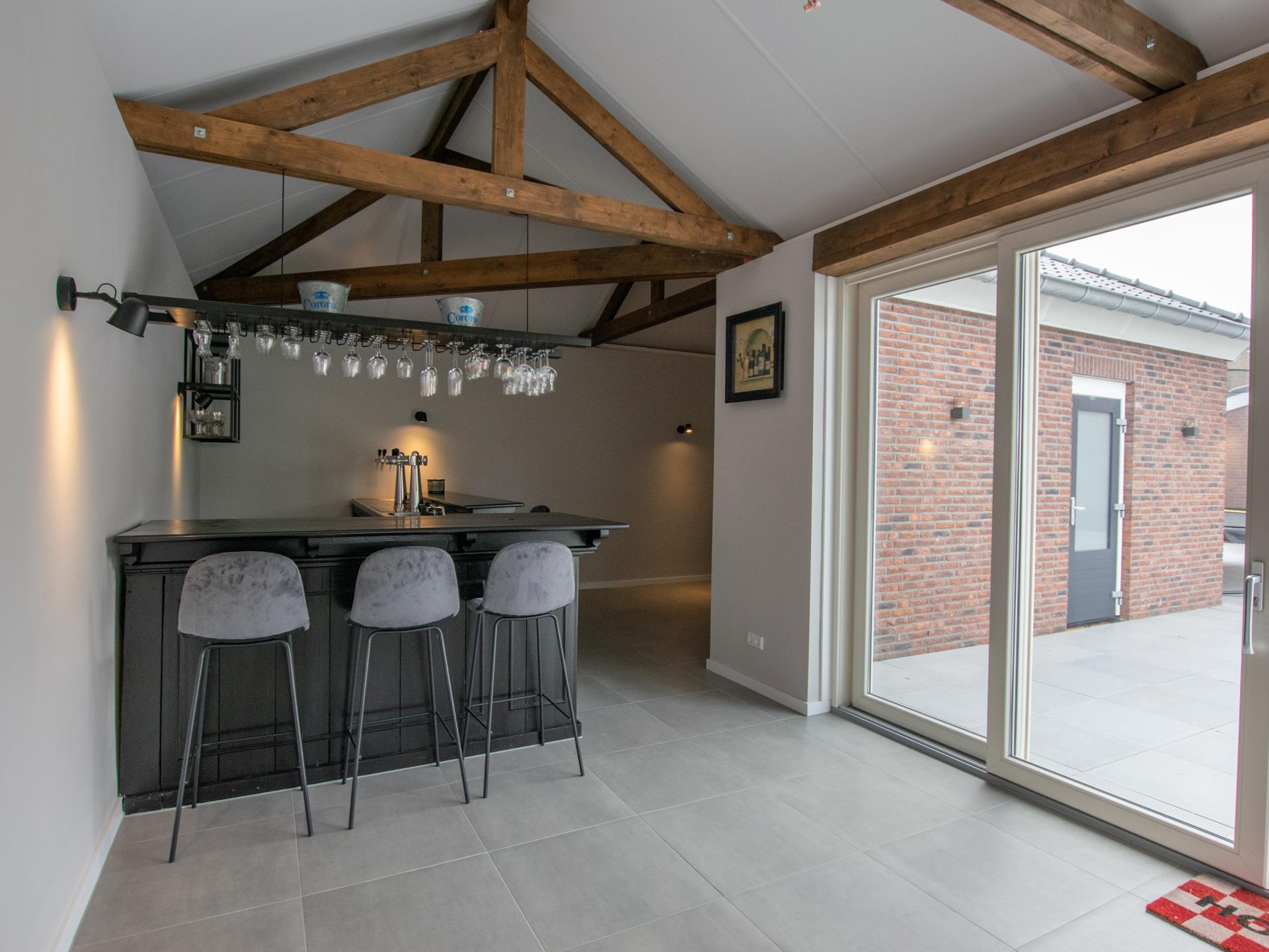 Luxe groepsvilla Lage Zwaluwe: 24 pers, eigen badkamer, nabij Biesbosch - foto 37