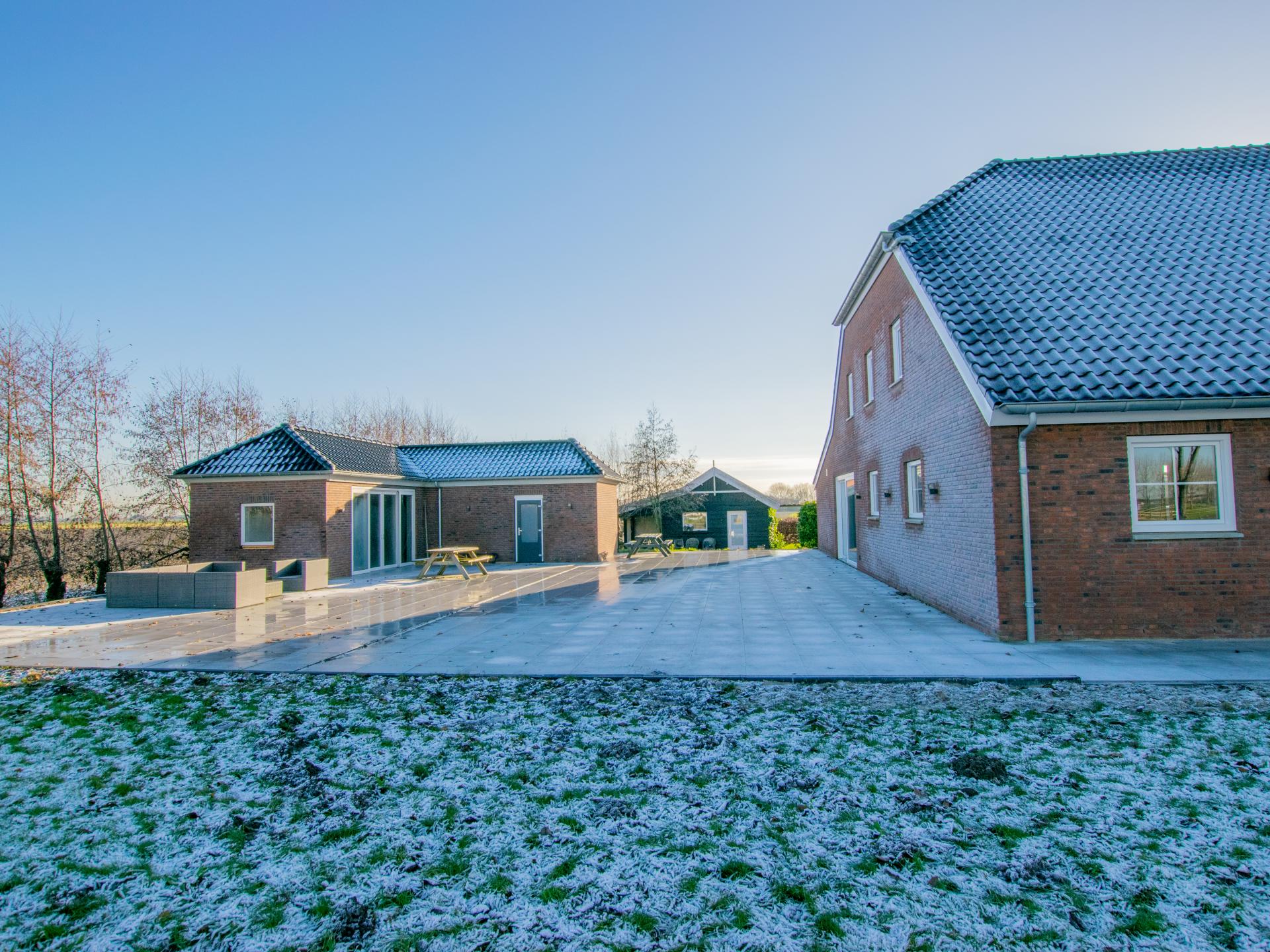 Luxe groepsvilla Lage Zwaluwe: 24 pers, eigen badkamer, nabij Biesbosch - foto 34