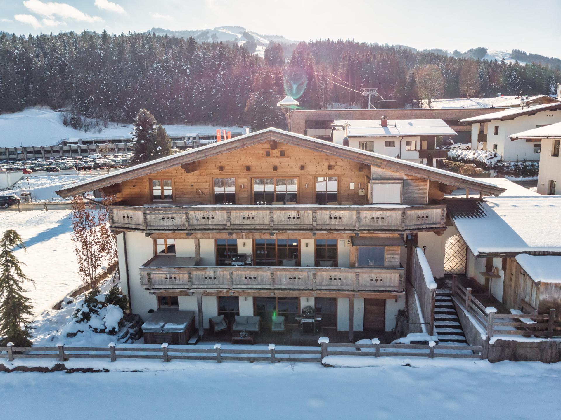 Aan de piste: Luxe vrijstaand chalet in centrum Kirchberg in Tirol - foto 24