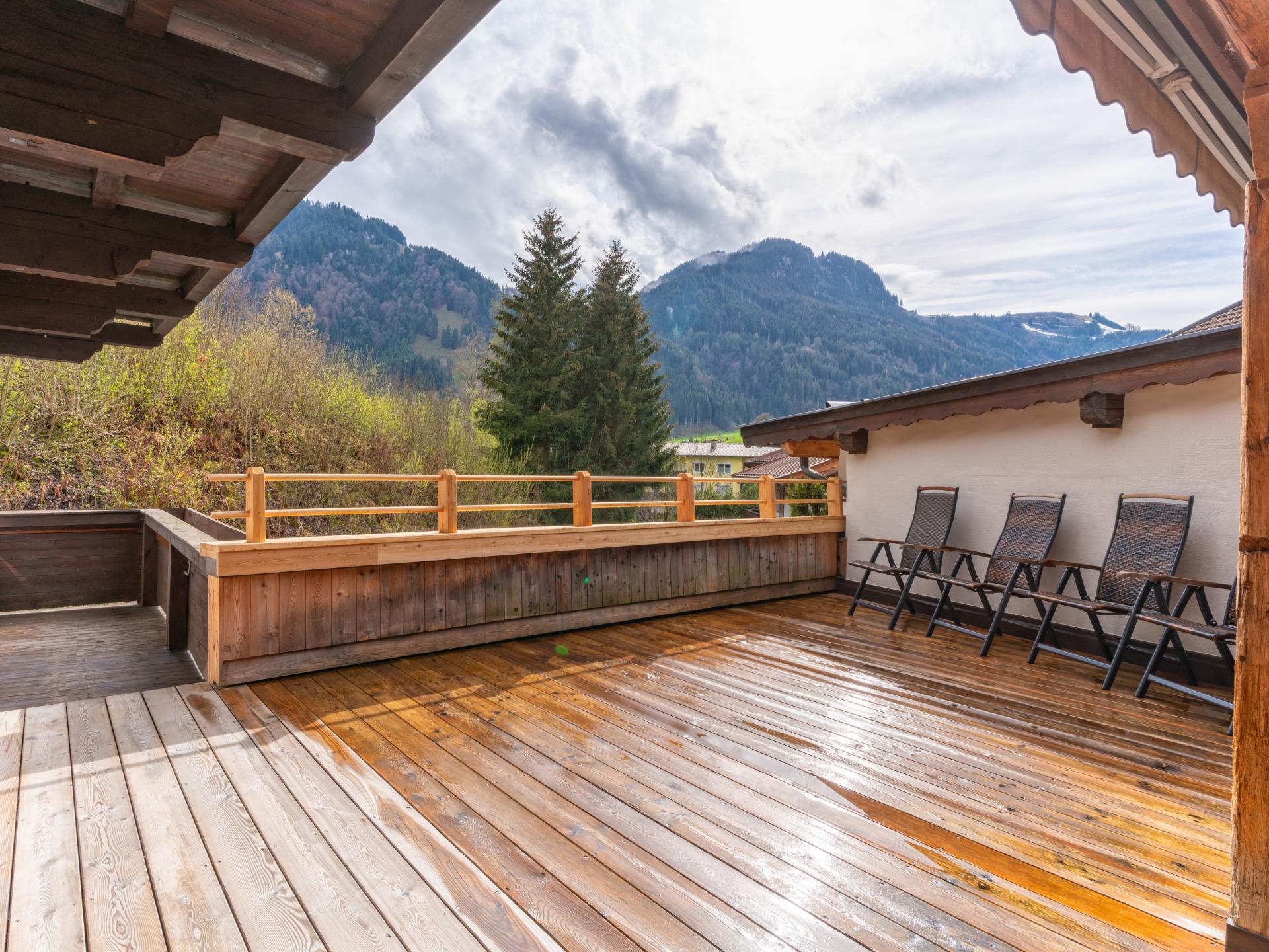 Ruim appartement in Kitzbühel met zonneterras en uitzicht op de Hahnenkamm - foto 10
