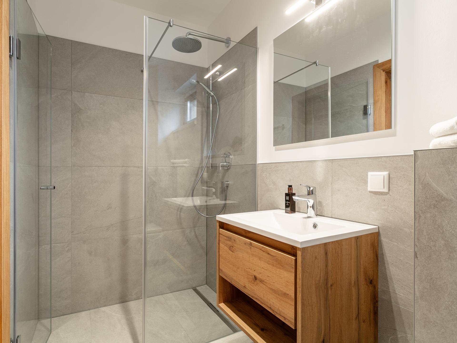 Luxe Ski in-Ski out Chalet met Sauna in Sankt Lambrecht - foto 13