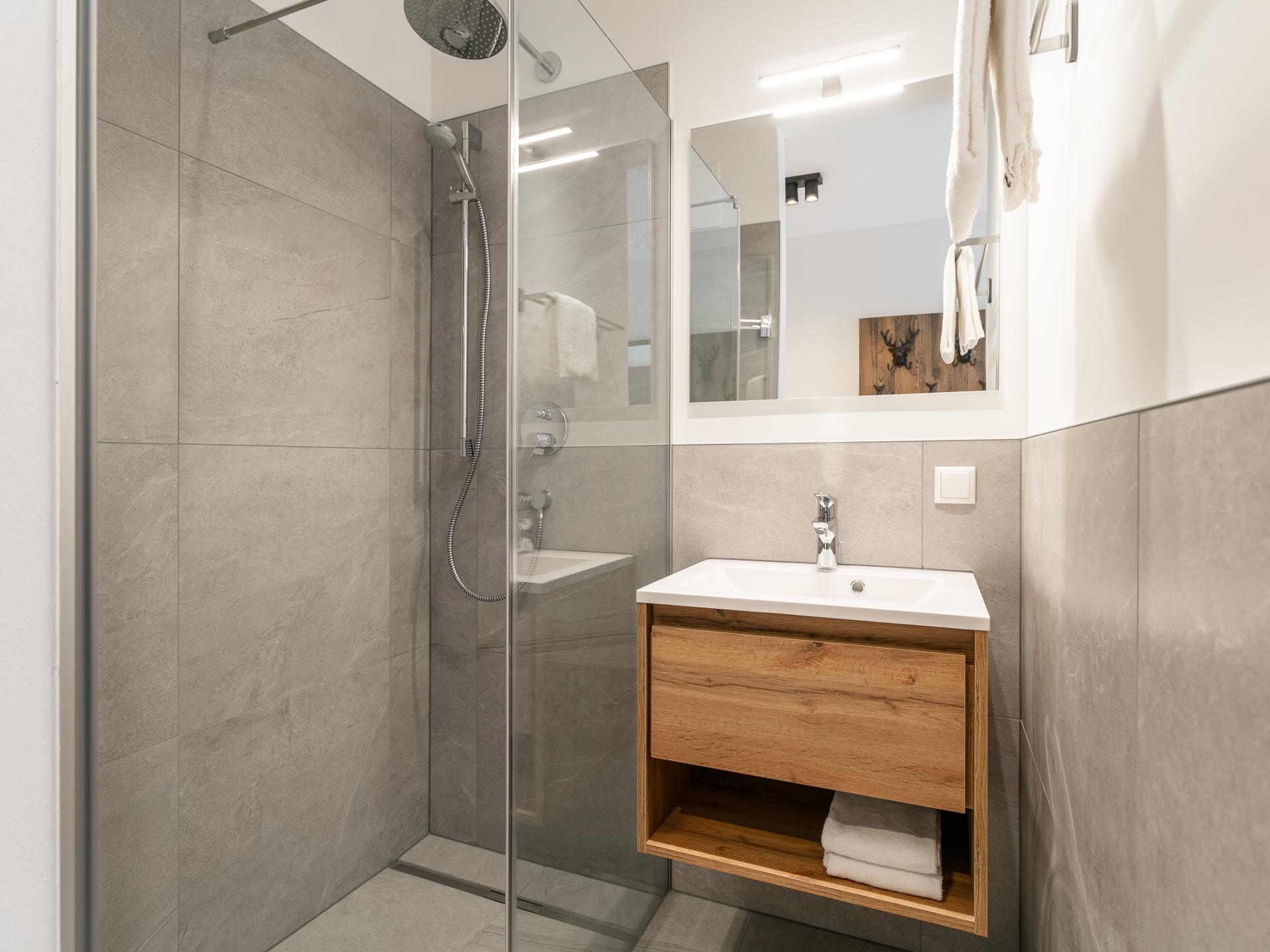 Luxe Ski in-Ski out Chalet met Sauna in Sankt Lambrecht - foto 42