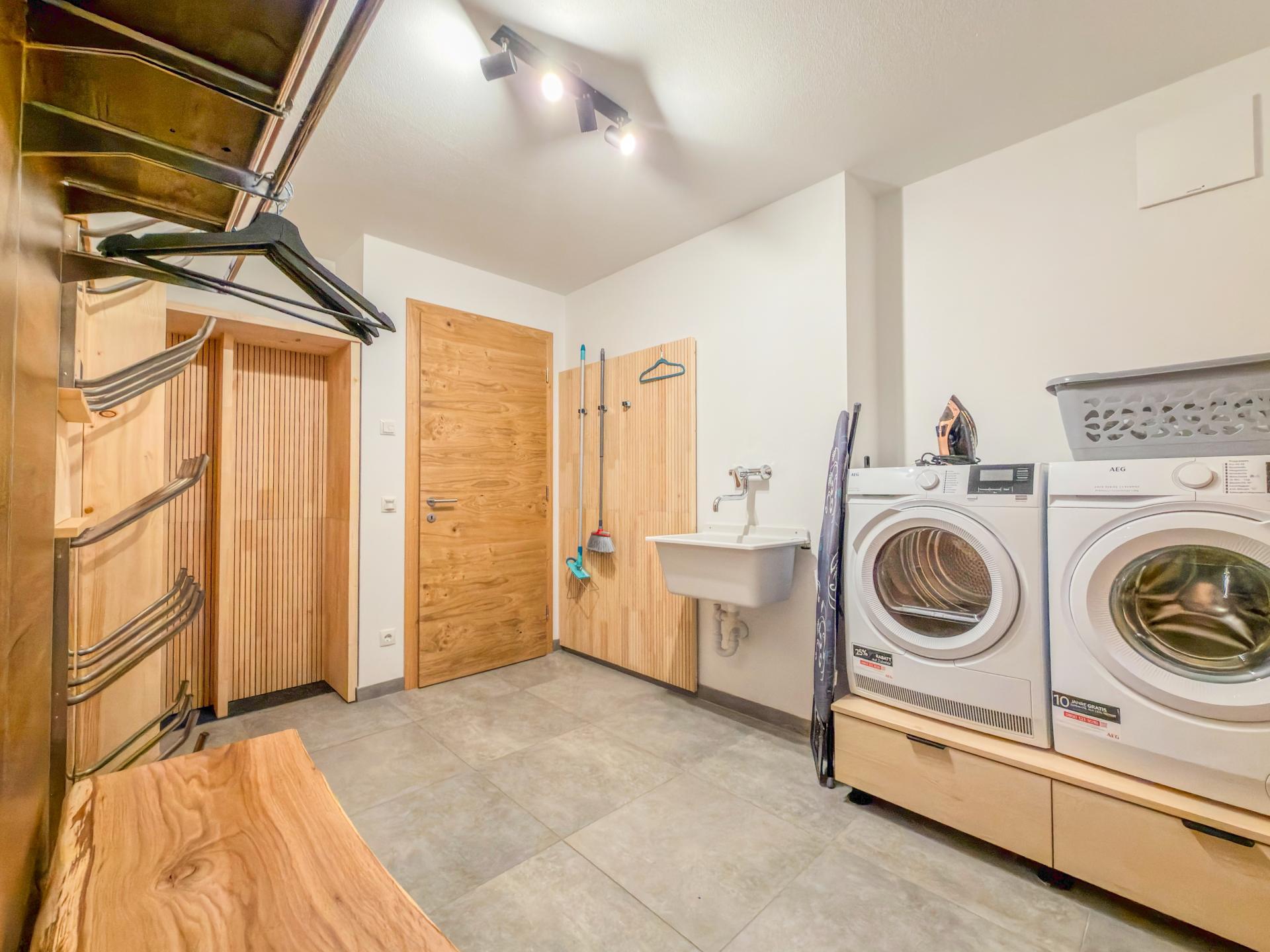 Luxe chalet voor 10 personen met sauna, direct aan de piste in Wagrain - foto 36