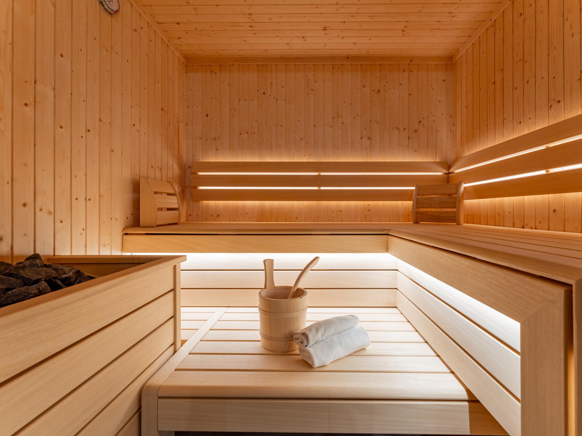 Luxe chalet voor 10 personen met sauna, direct aan de piste in Wagrain - foto 6