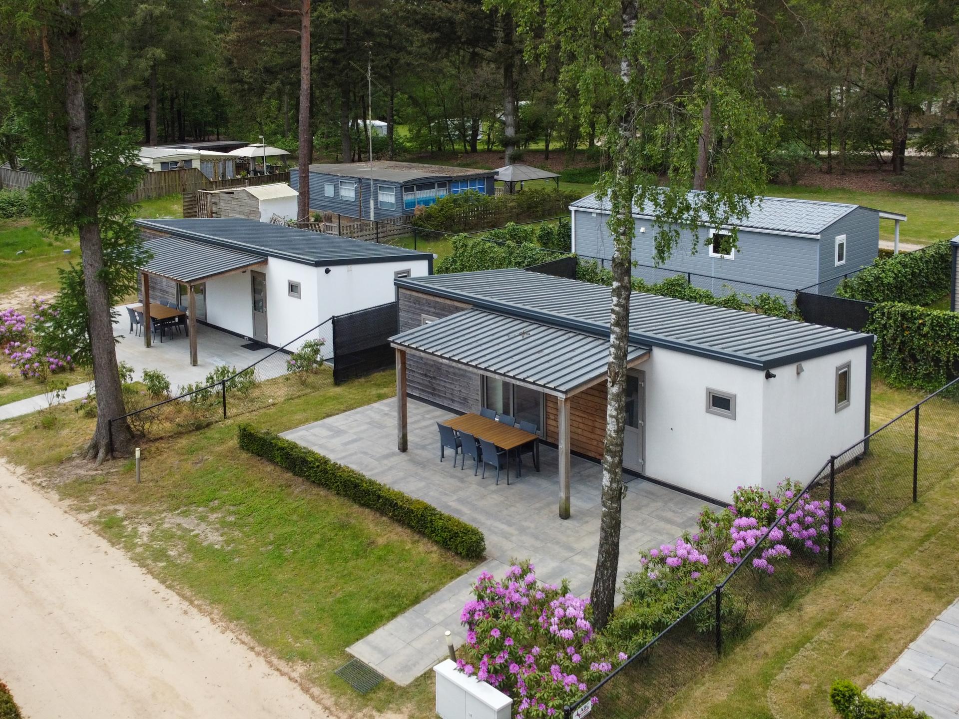 Gezellig chalet op bosrijke camping met zwembad in Vessem - foto 2