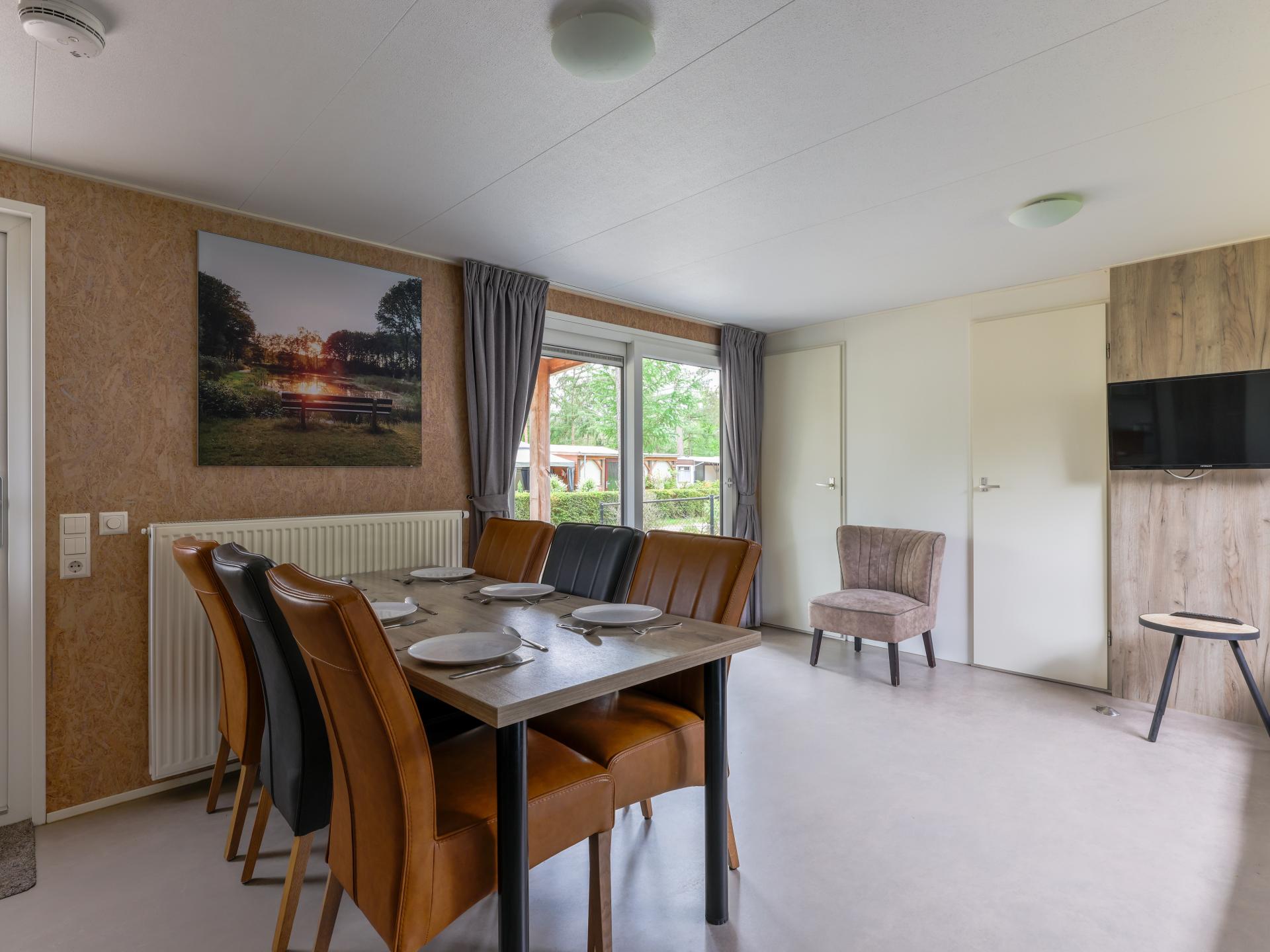 Gezellig chalet op bosrijke camping met zwembad in Vessem - foto 7