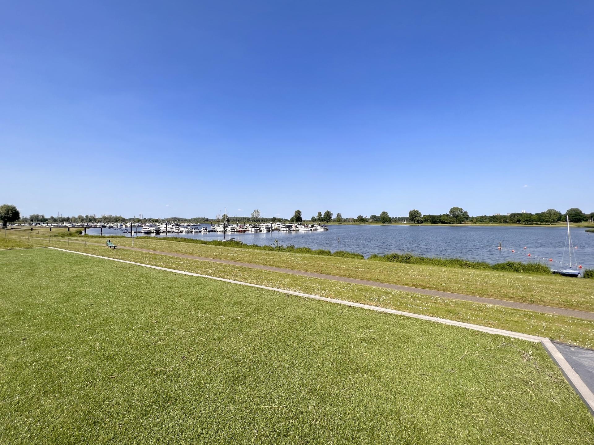 Vrijstaand vakantiehuis aan het water in pittoresk Stevensweert - foto 40