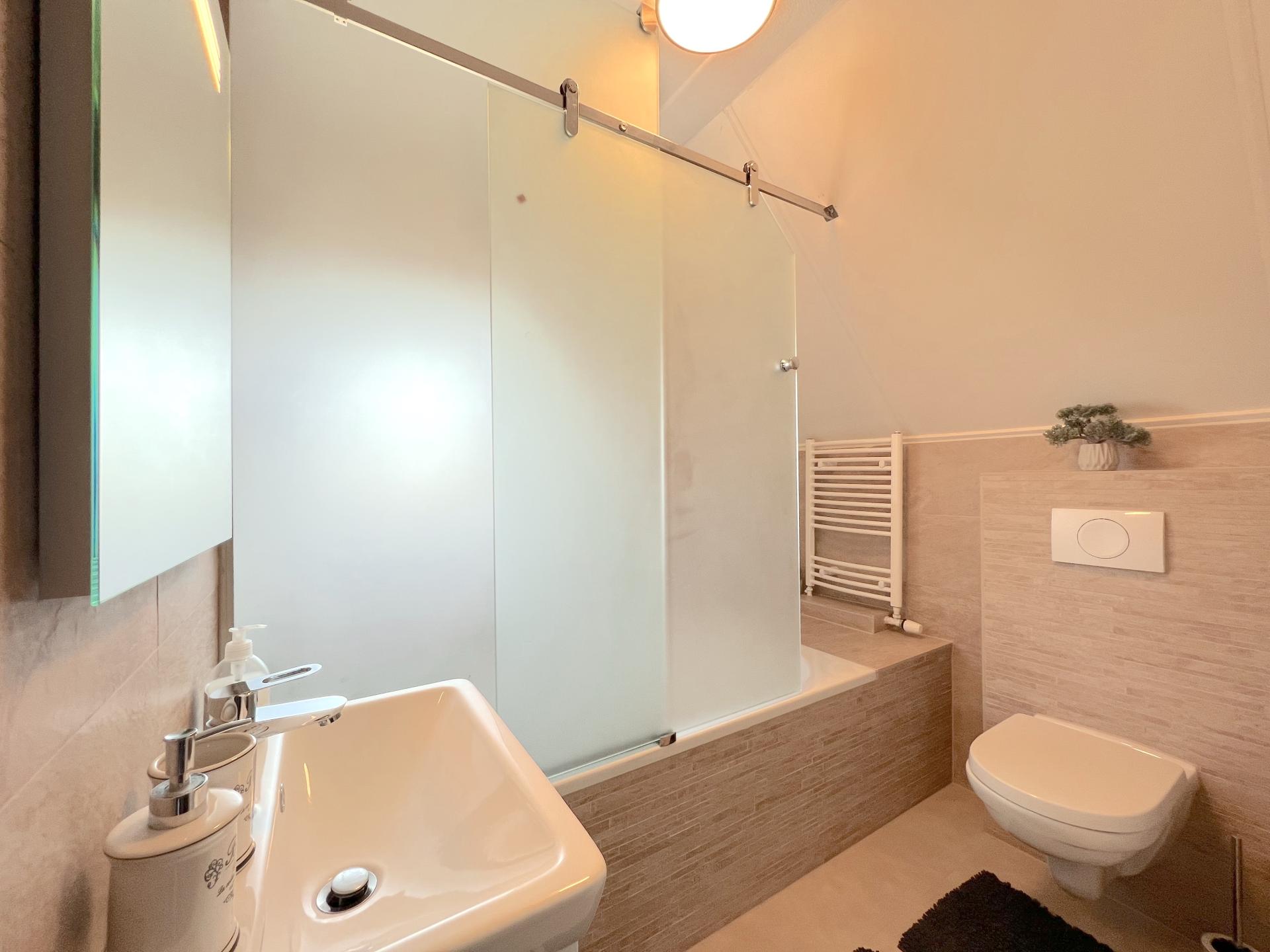 Vrijstaand vakantiehuis aan het water in pittoresk Stevensweert - foto 9