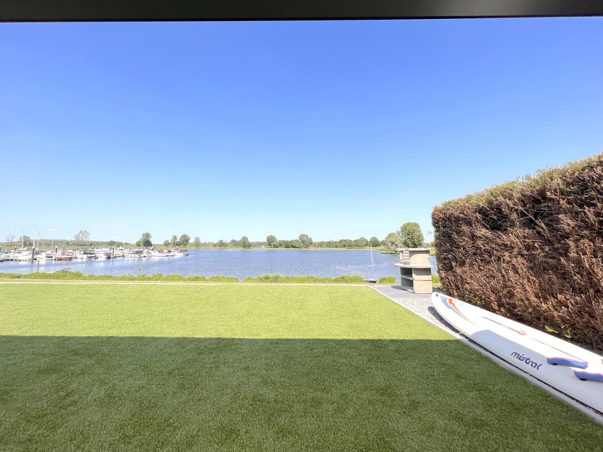 Vrijstaand vakantiehuis aan het water in pittoresk Stevensweert - foto 38