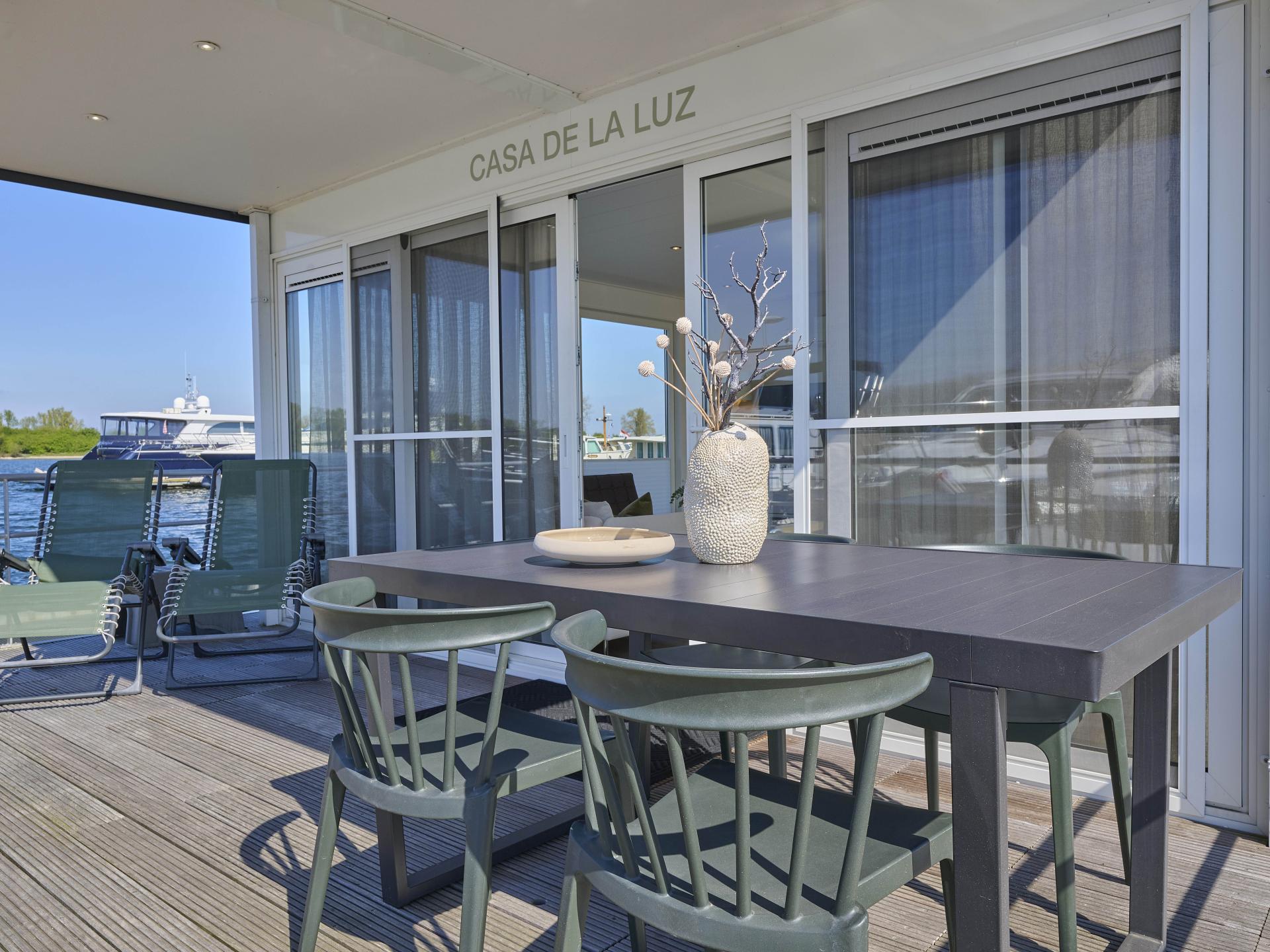 Luxe huisboot met panoramisch dakterras in haven van Kerkdriel - foto 10