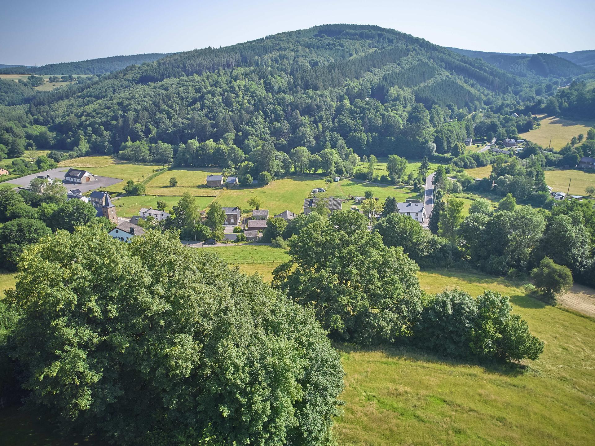 15-persoons vakantiehuis in Lierneux met uitzicht over het dal - foto 44