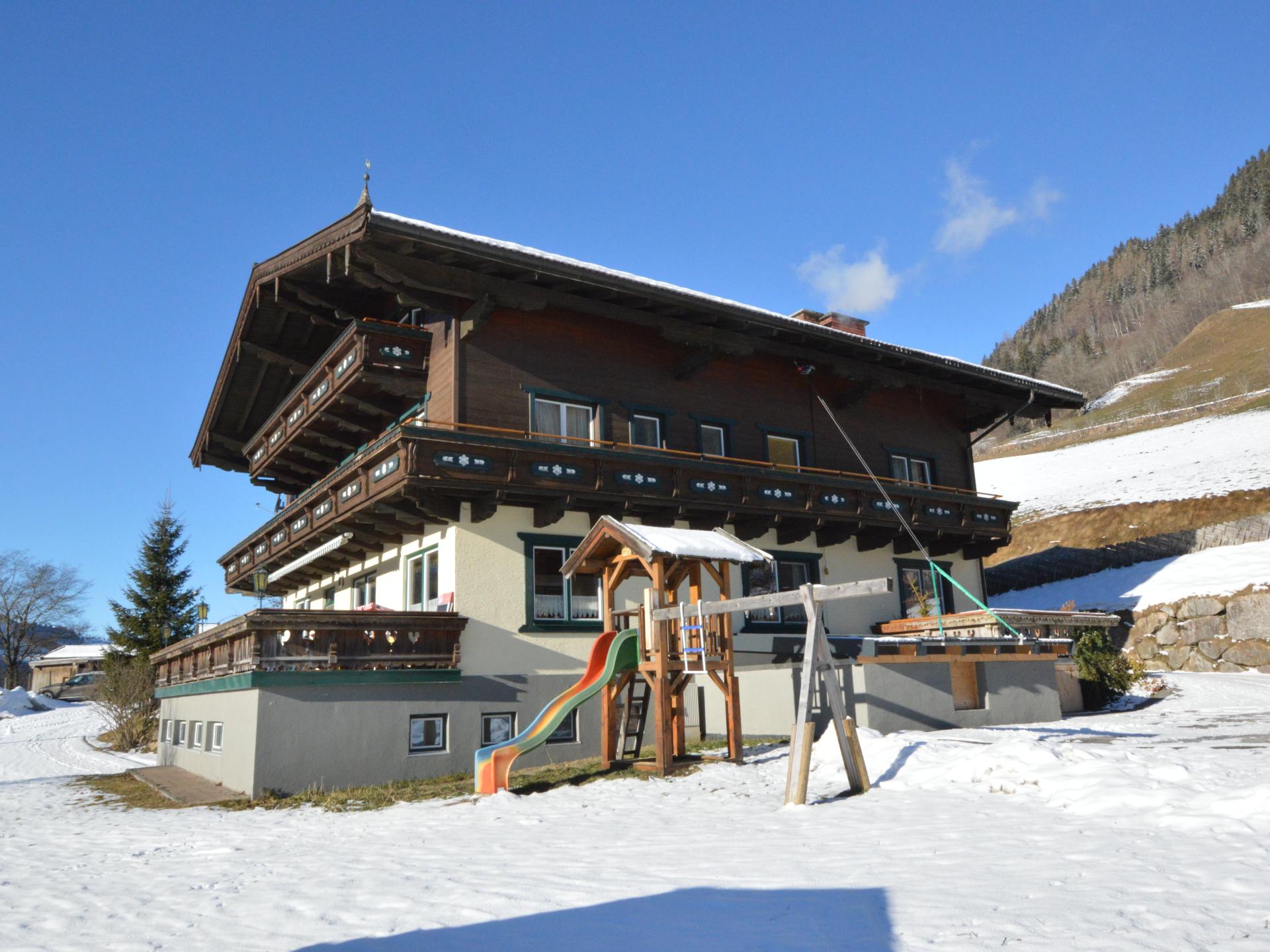 Op 1,5 km van de piste: Rustgevend appartement in Goldegg - foto 18
