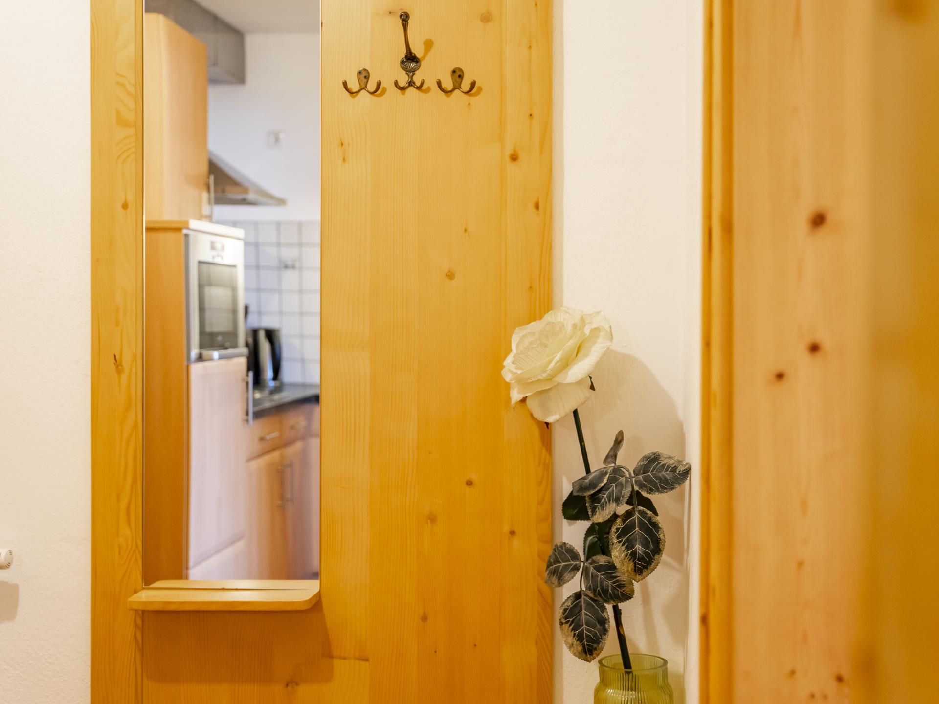 Op 1,5 km van de piste: Rustgevend appartement in Goldegg - foto 42