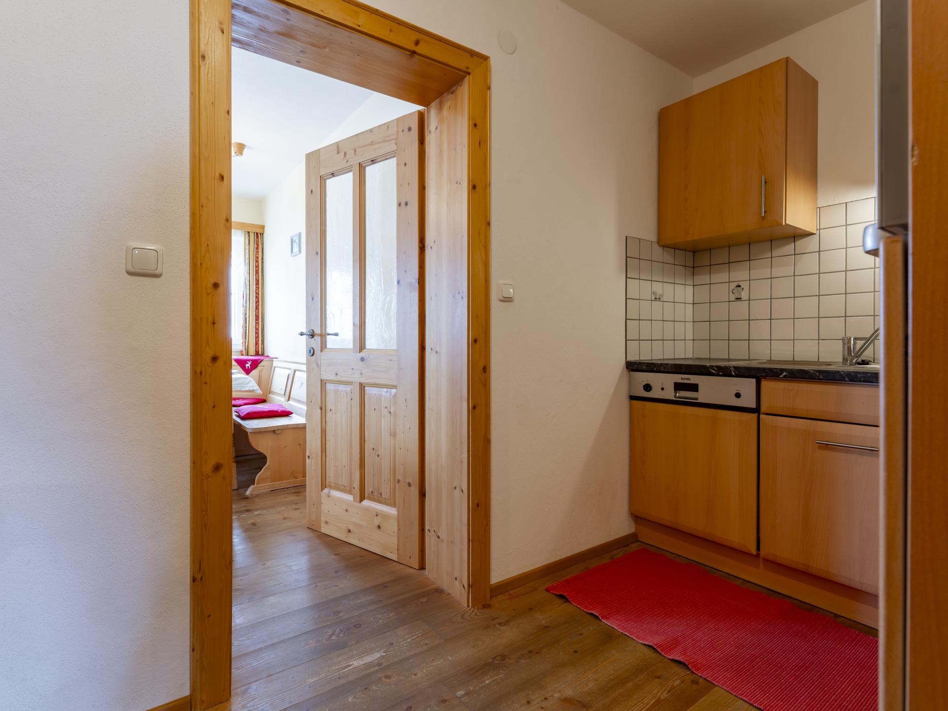Op 1,5 km van de piste: Rustgevend appartement in Goldegg - foto 32