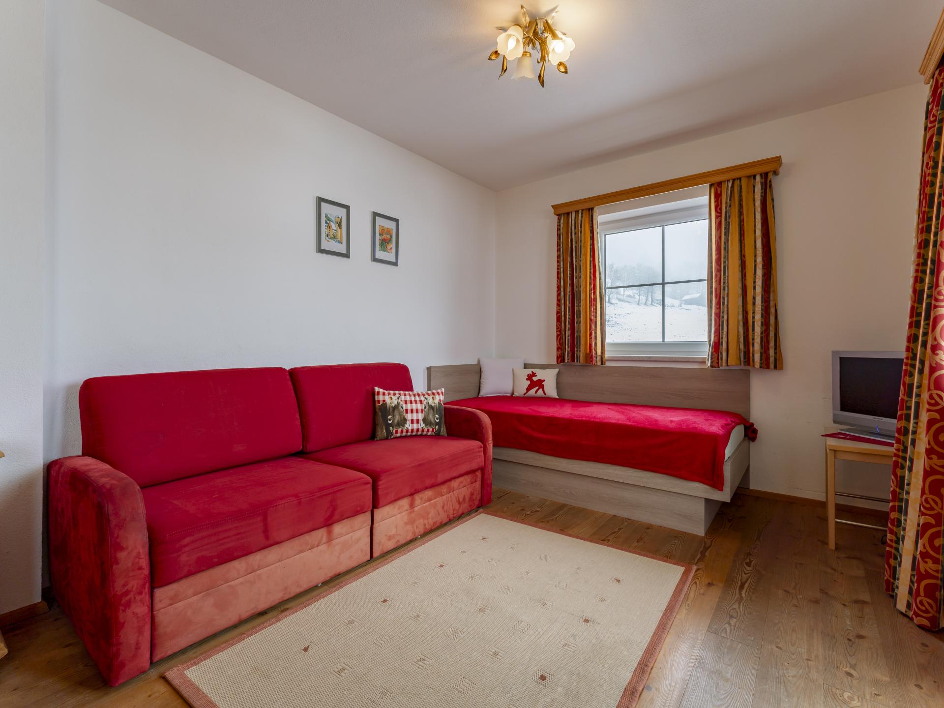 Op 1,5 km van de piste: Rustgevend appartement in Goldegg - foto 11