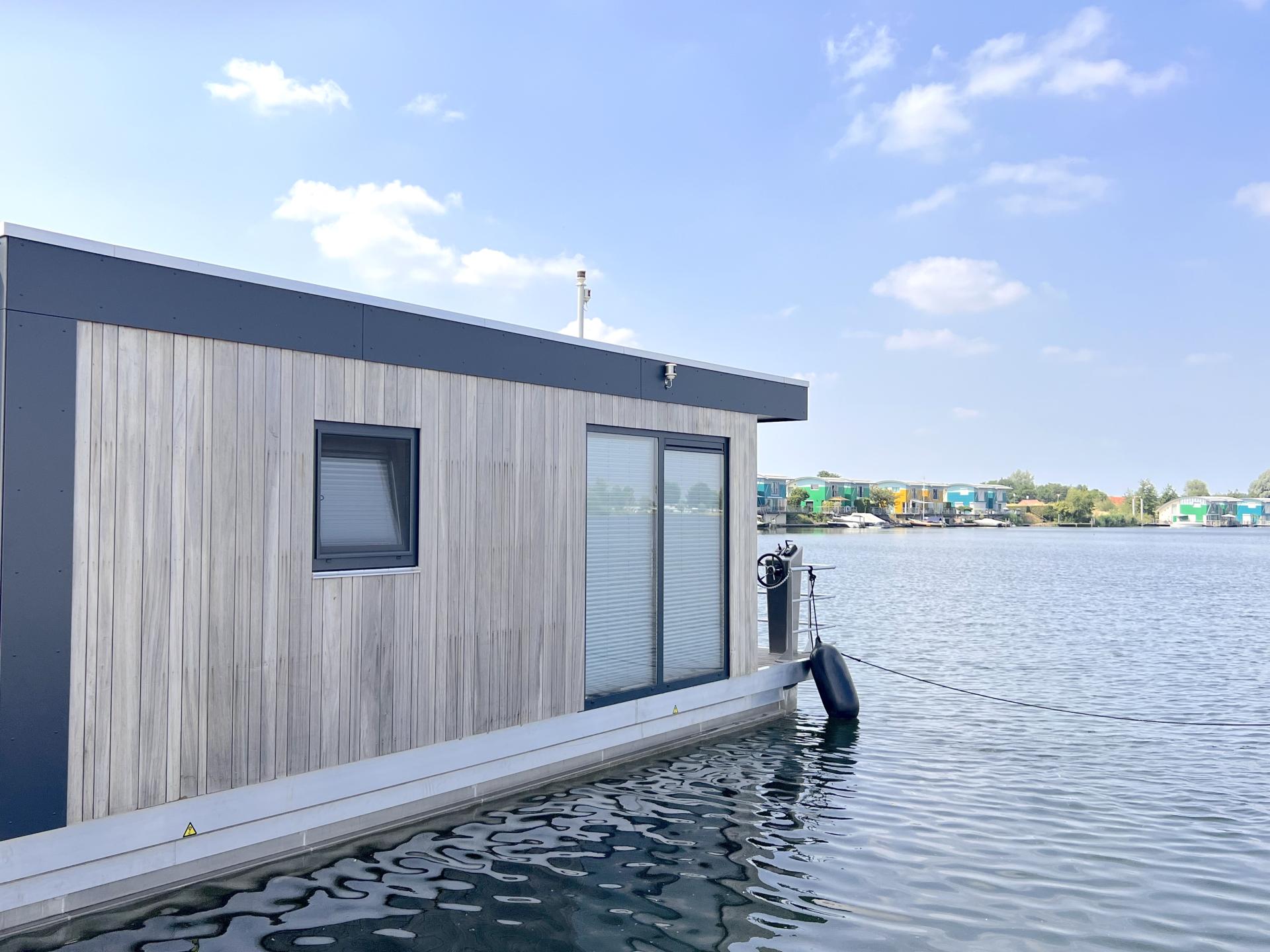 Luxe huisboot voor 2 personen aan idyllische haven in Maasbommel - foto 18