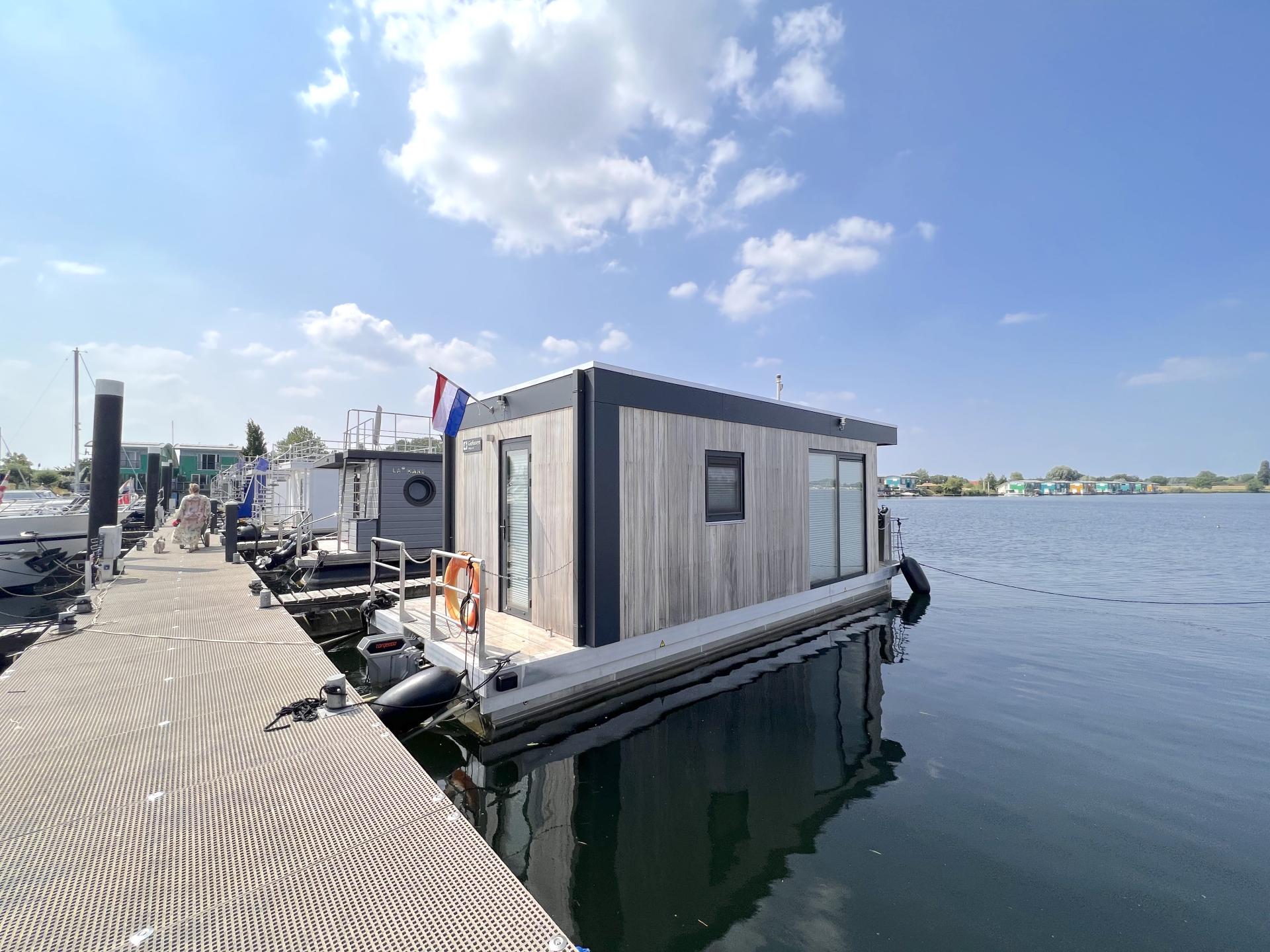 Luxe huisboot voor 2 personen aan idyllische haven in Maasbommel - foto 20