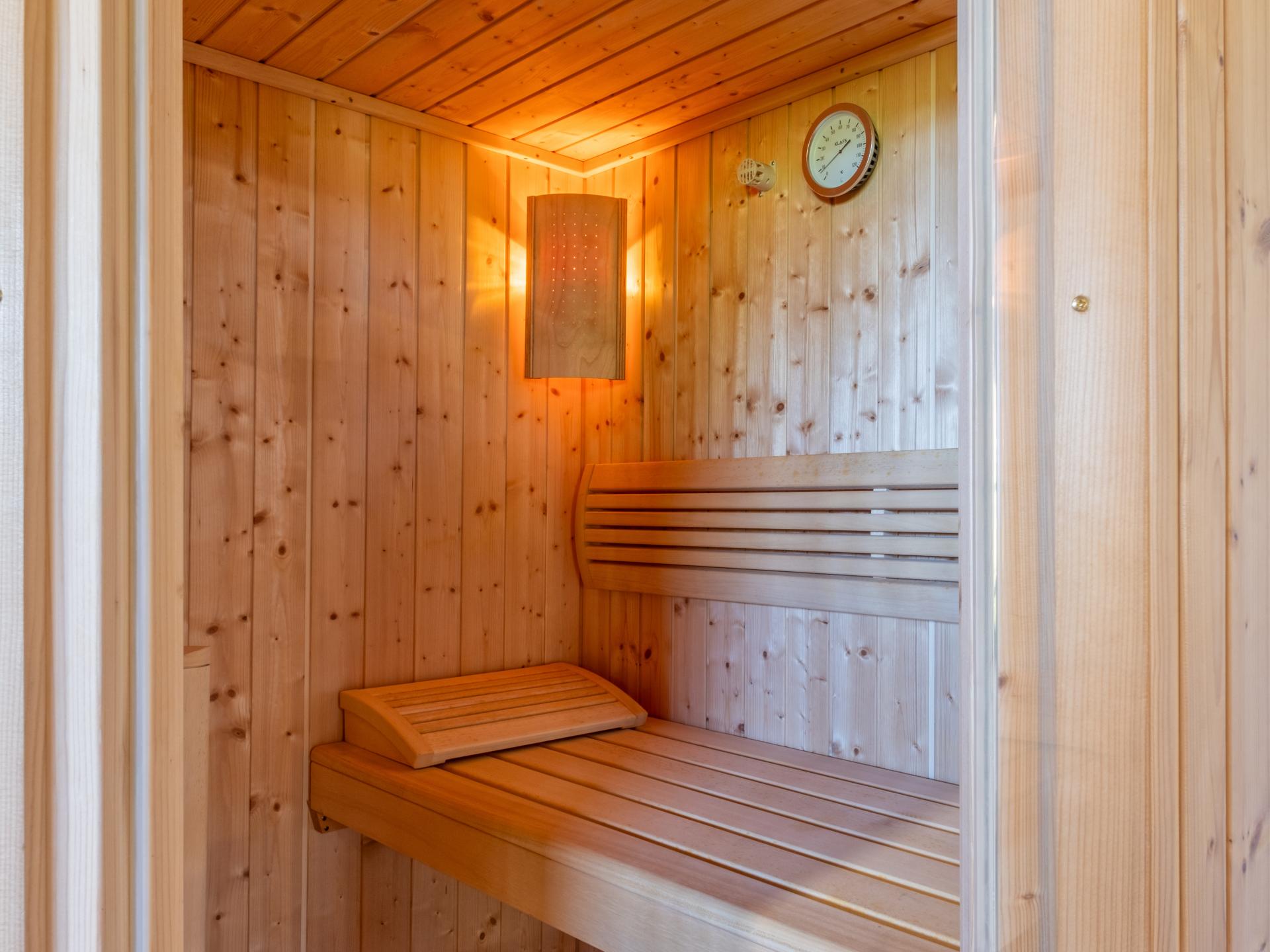 Vrijstaand landhuis aan de piste met sauna en panoramisch uitzicht in Hopfgarten - foto 8