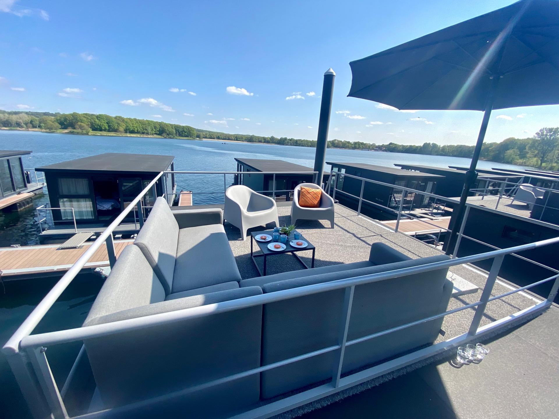 Unieke havenlodge op het water in Middelaar met dakterras en 360° uitzicht - foto 12