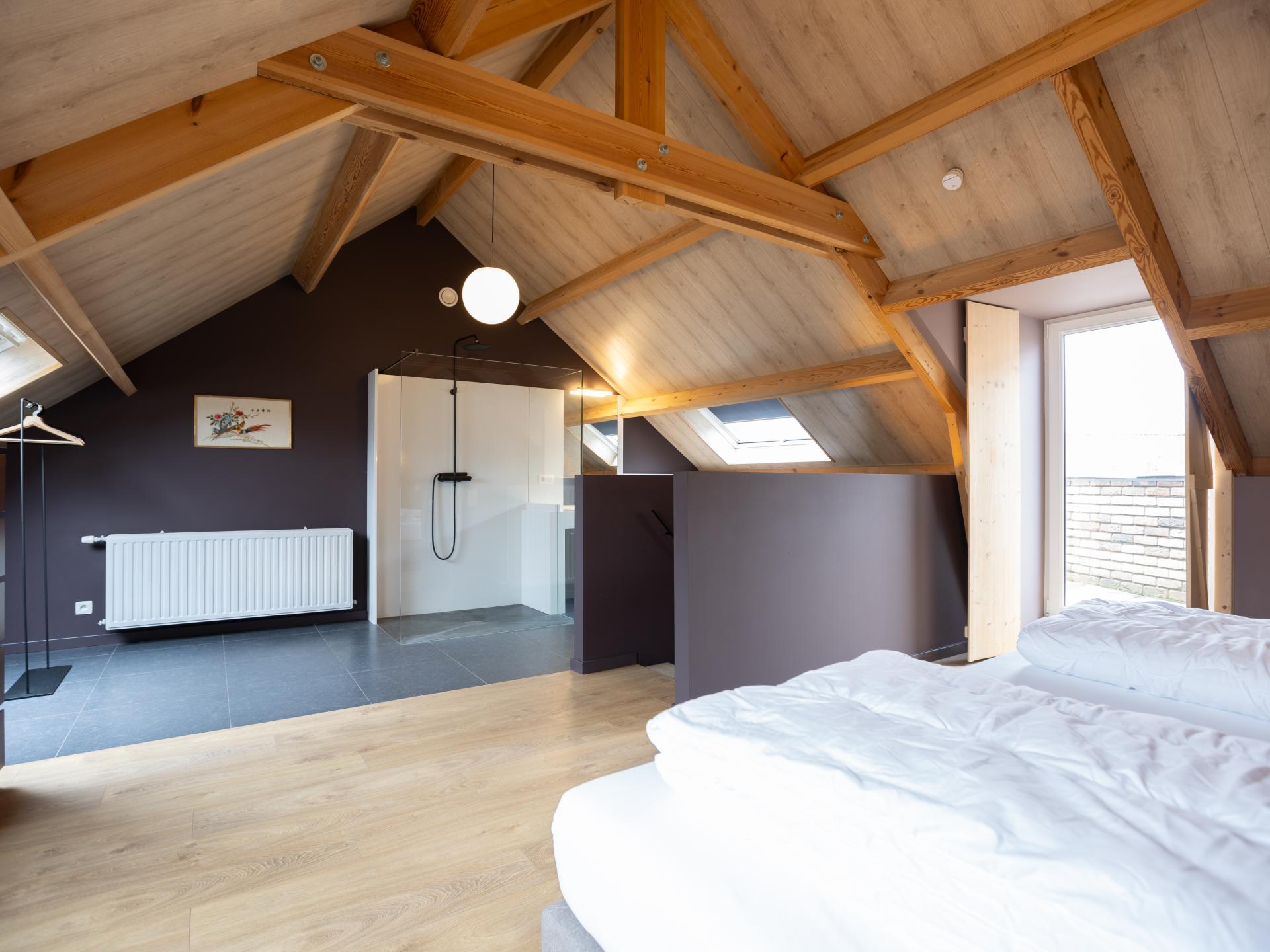 In het centrum van Riemst: ruim vakantiehuis voor 2 personen - foto 11