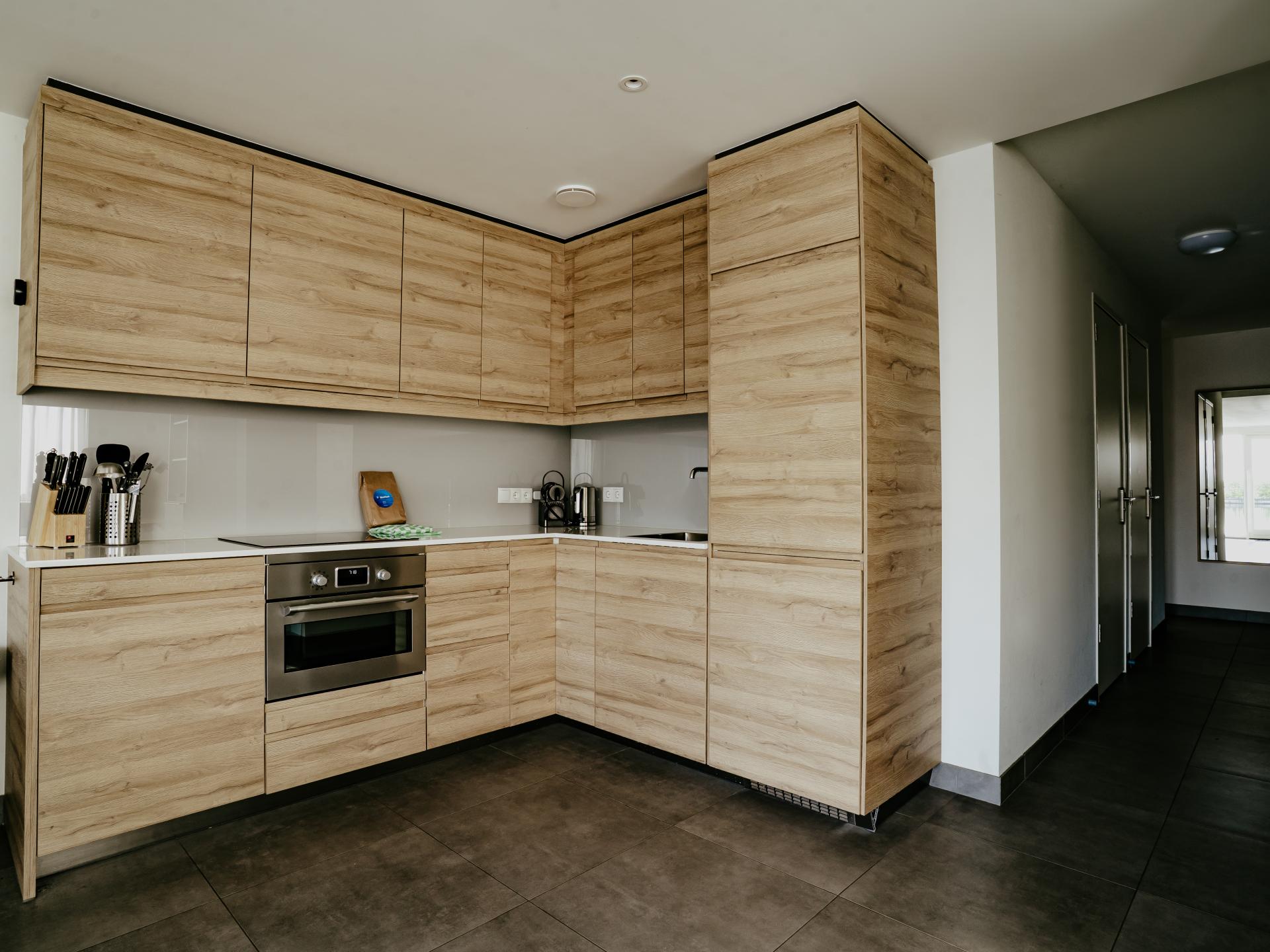 Luxe gelijkvloers appartement met waterterras in hartje Uitgeest - foto 9