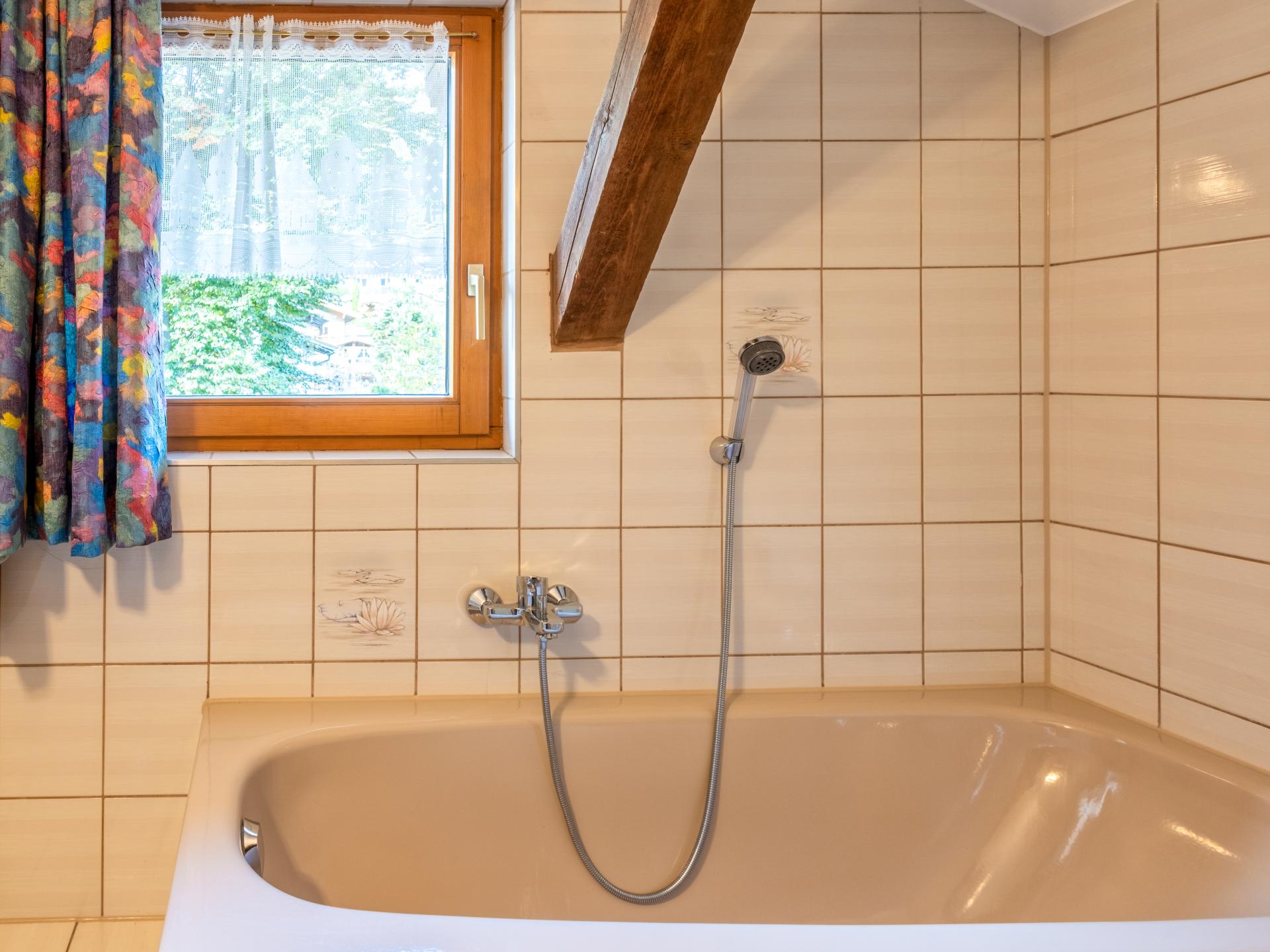 Aan de piste: Centraal appartement in Brixen im Thale - foto 11
