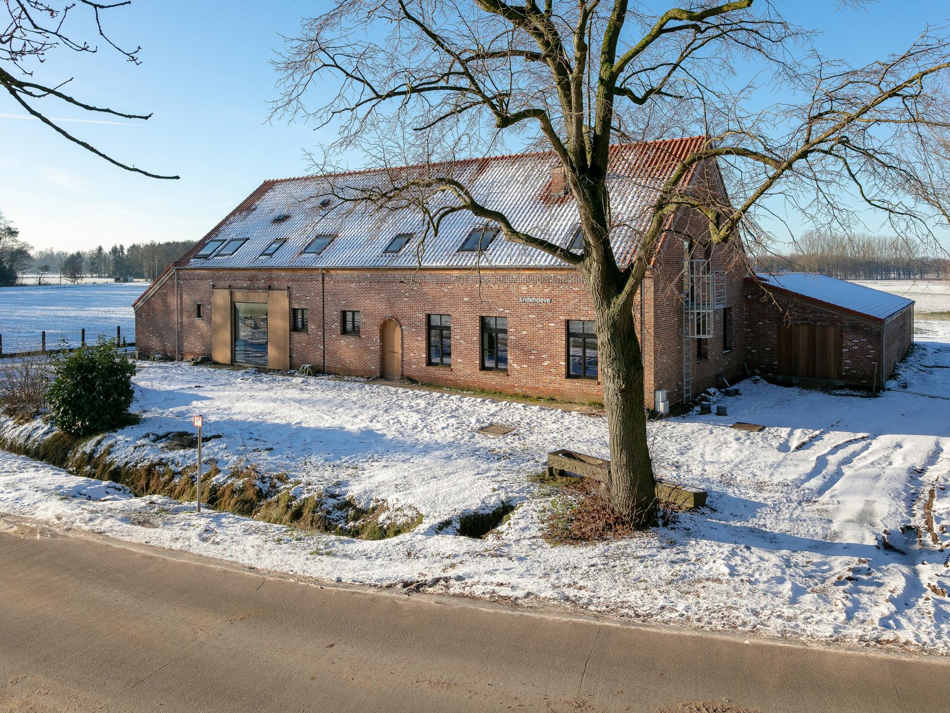 Gerenoveerde Kempische hoeve met privé binnenzwembad voor 20 personen - foto 37
