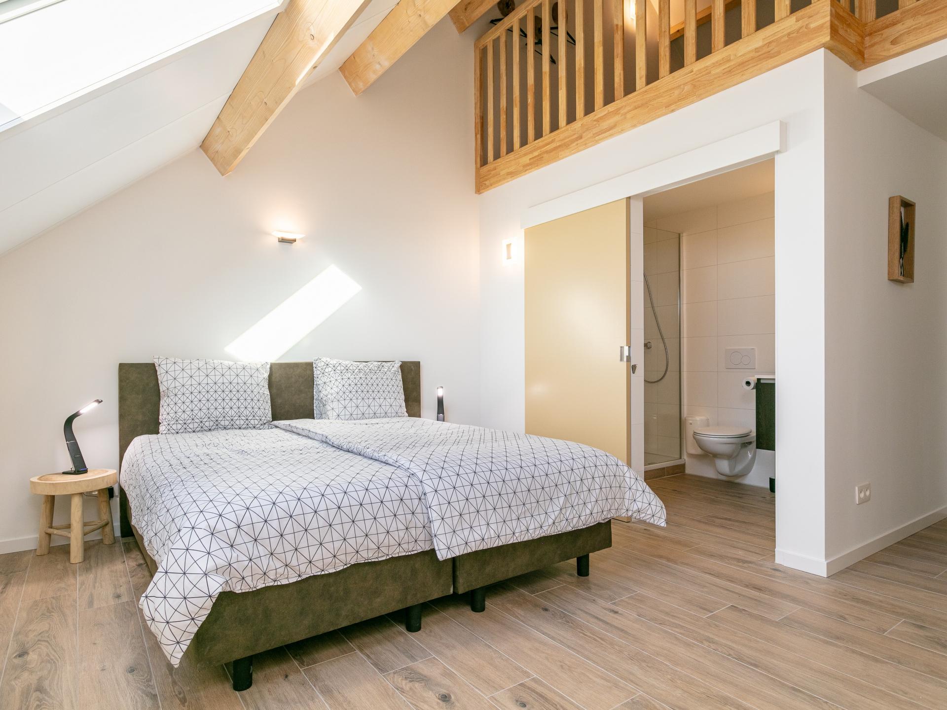 Gerenoveerde Kempische hoeve met privé binnenzwembad voor 20 personen - foto 68