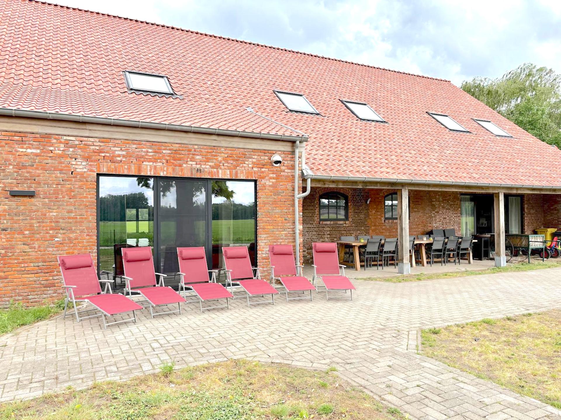 Gerenoveerde Kempische hoeve met privé binnenzwembad voor 20 personen - foto 81