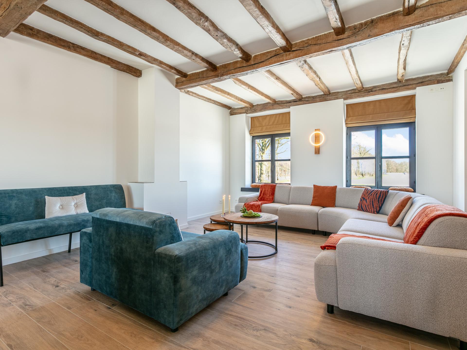 Gerenoveerde Kempische hoeve met privé binnenzwembad voor 20 personen - foto 33