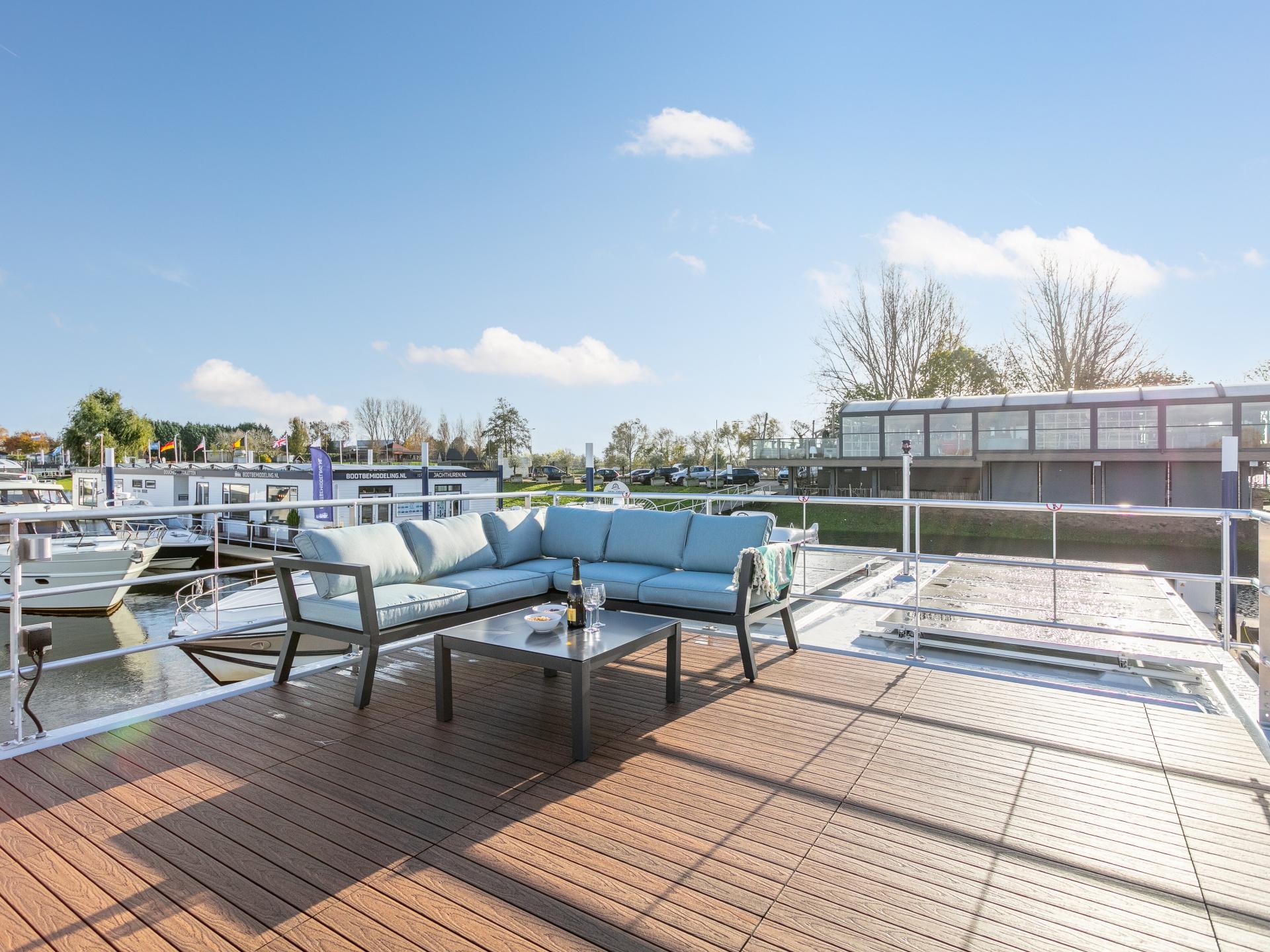 Woonboot met dakterras in schilderachtige haven van Kerkdriel - foto 26