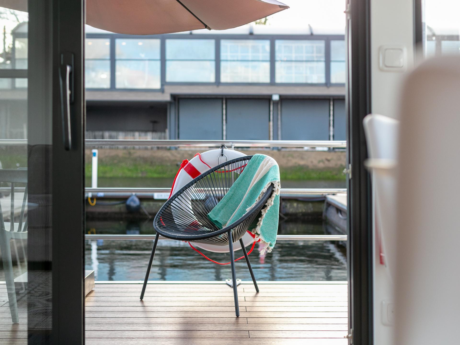 Woonboot met dakterras in schilderachtige haven van Kerkdriel - foto 25
